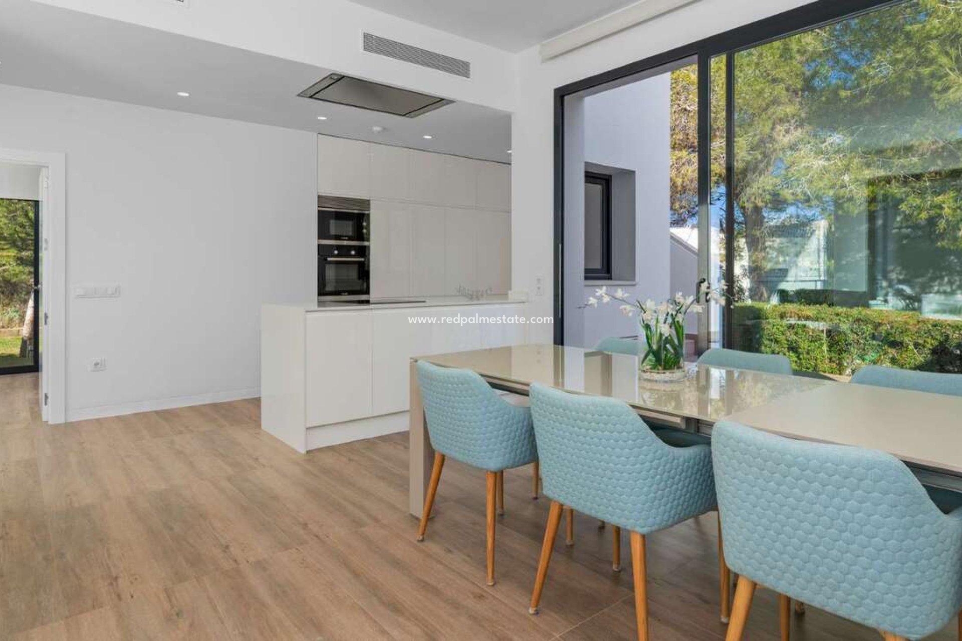 Resale - Villa -
Orihuela Costa