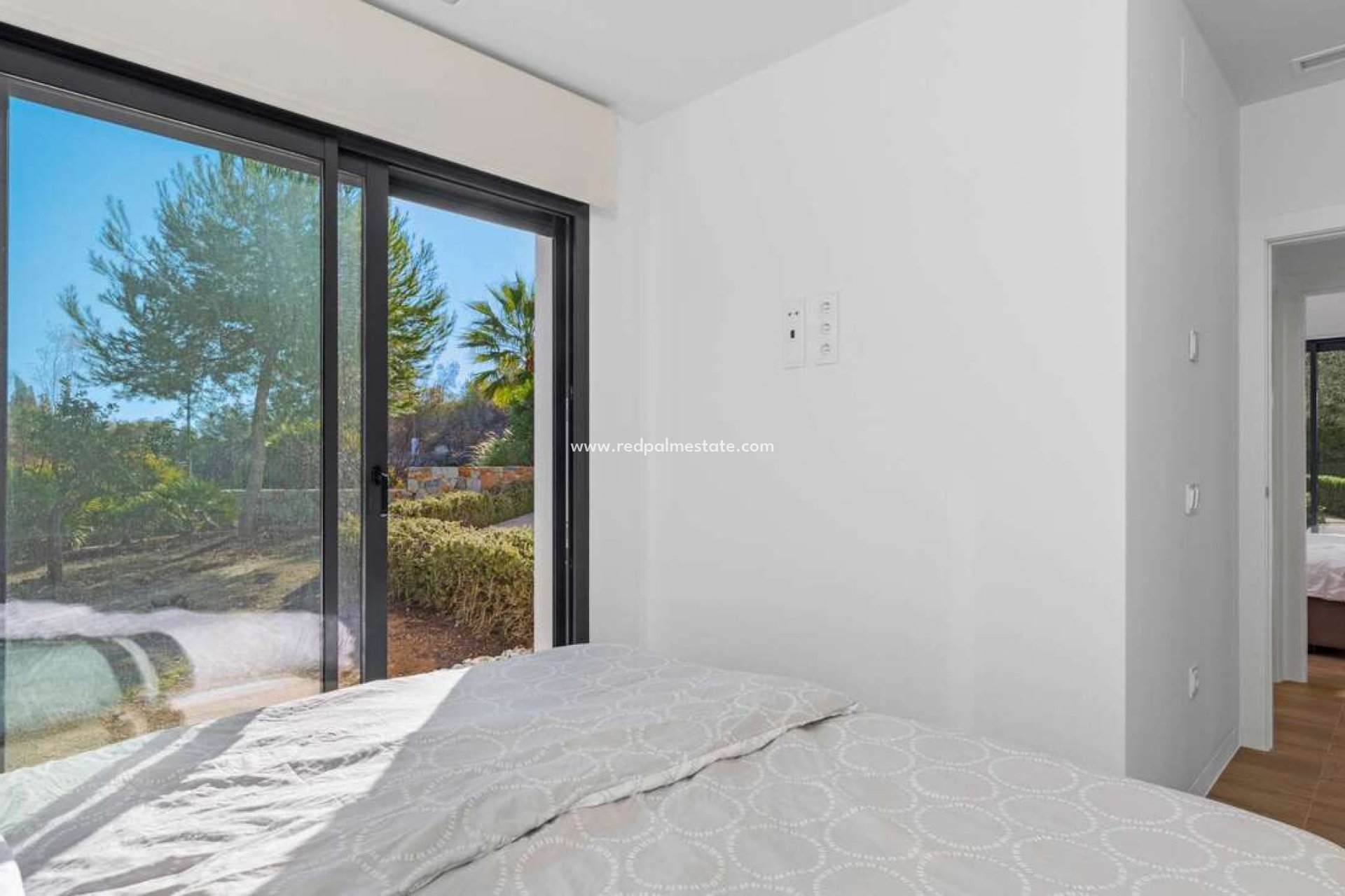 Resale - Villa -
Orihuela Costa