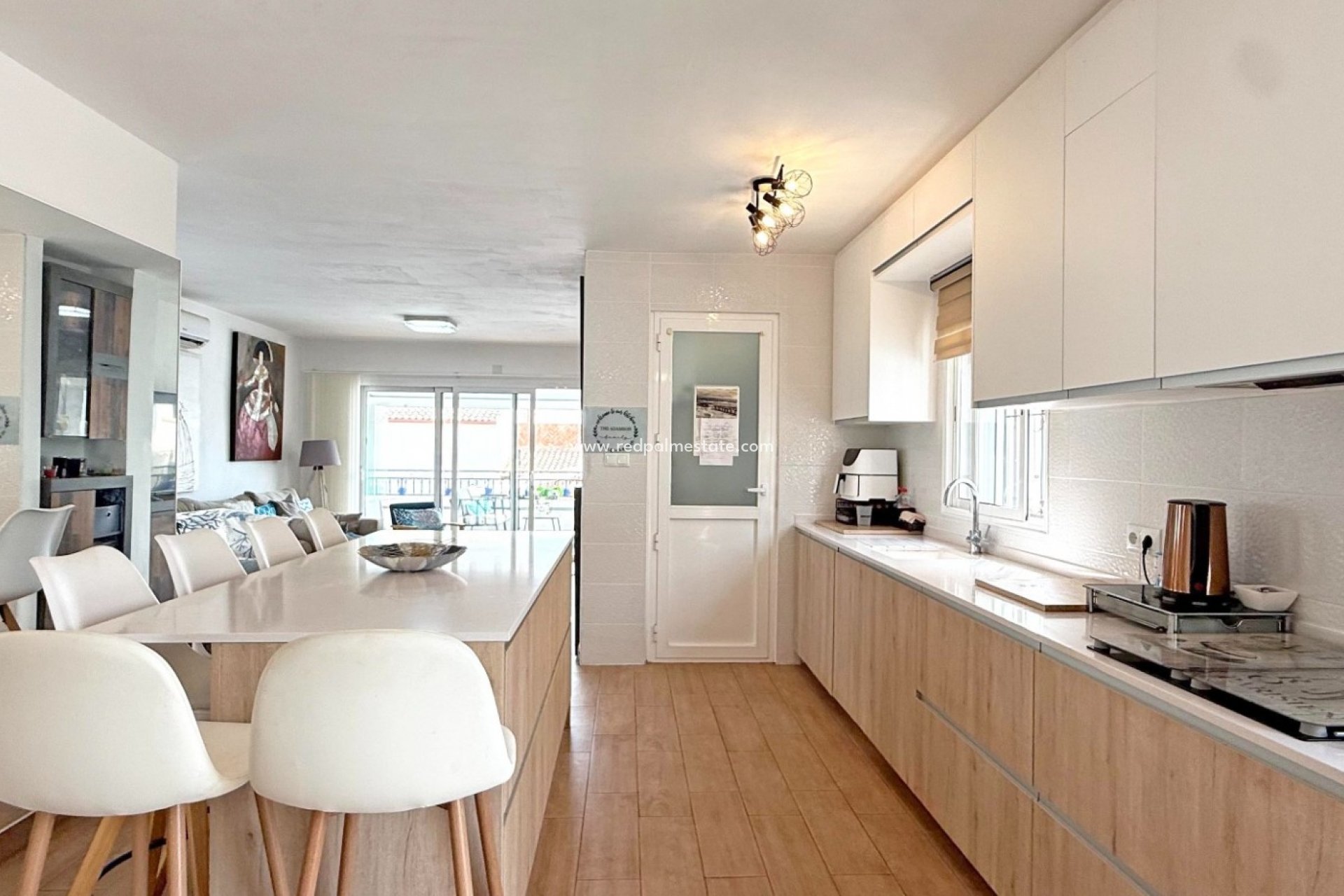 Resale - Villa -
Orihuela Costa