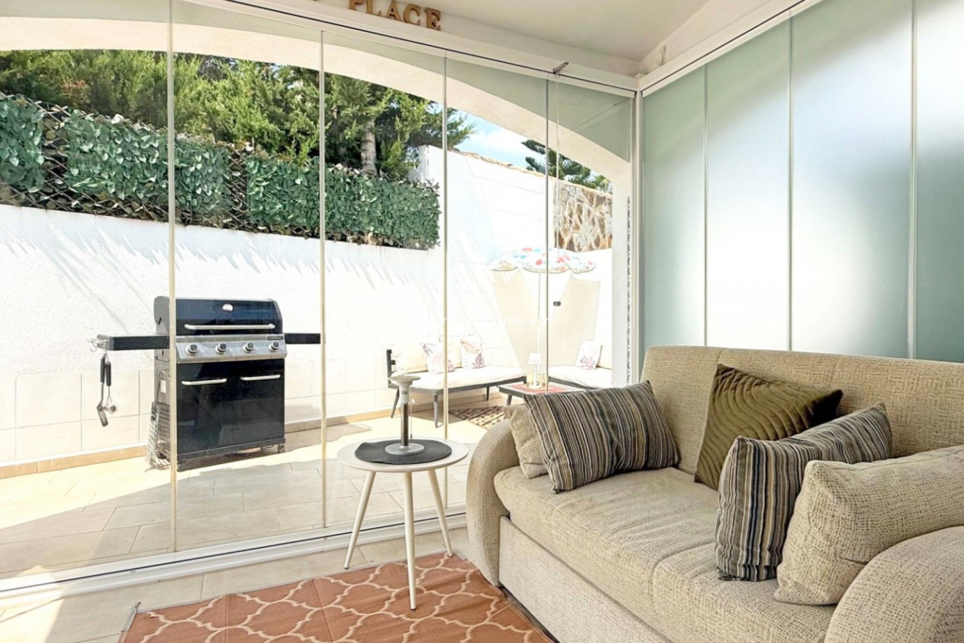 Resale - Villa -
Orihuela Costa