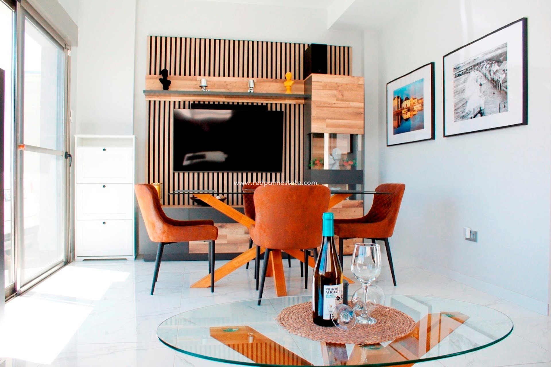 Resale - Villa -
Orihuela Costa