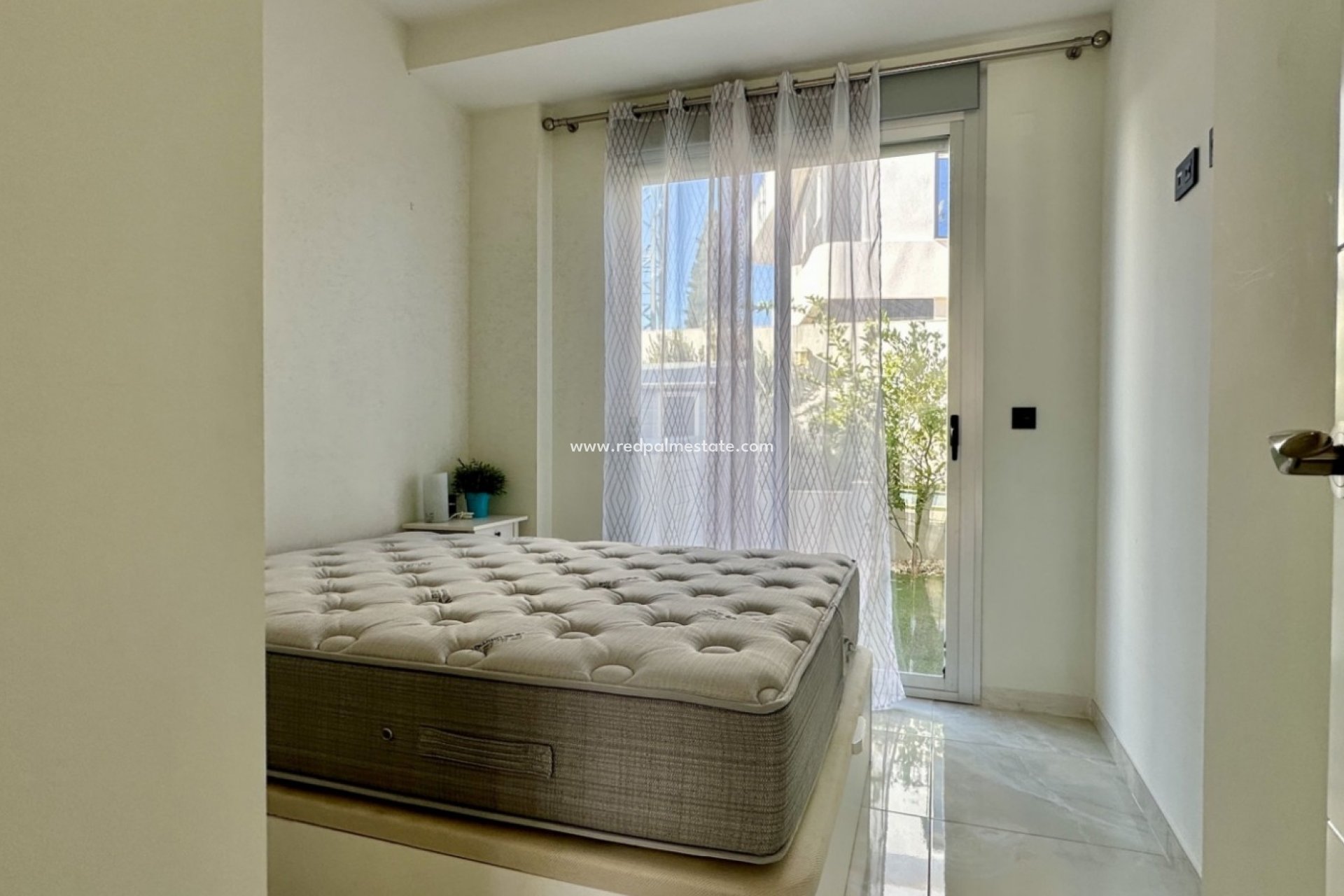 Resale - Villa -
Orihuela Costa