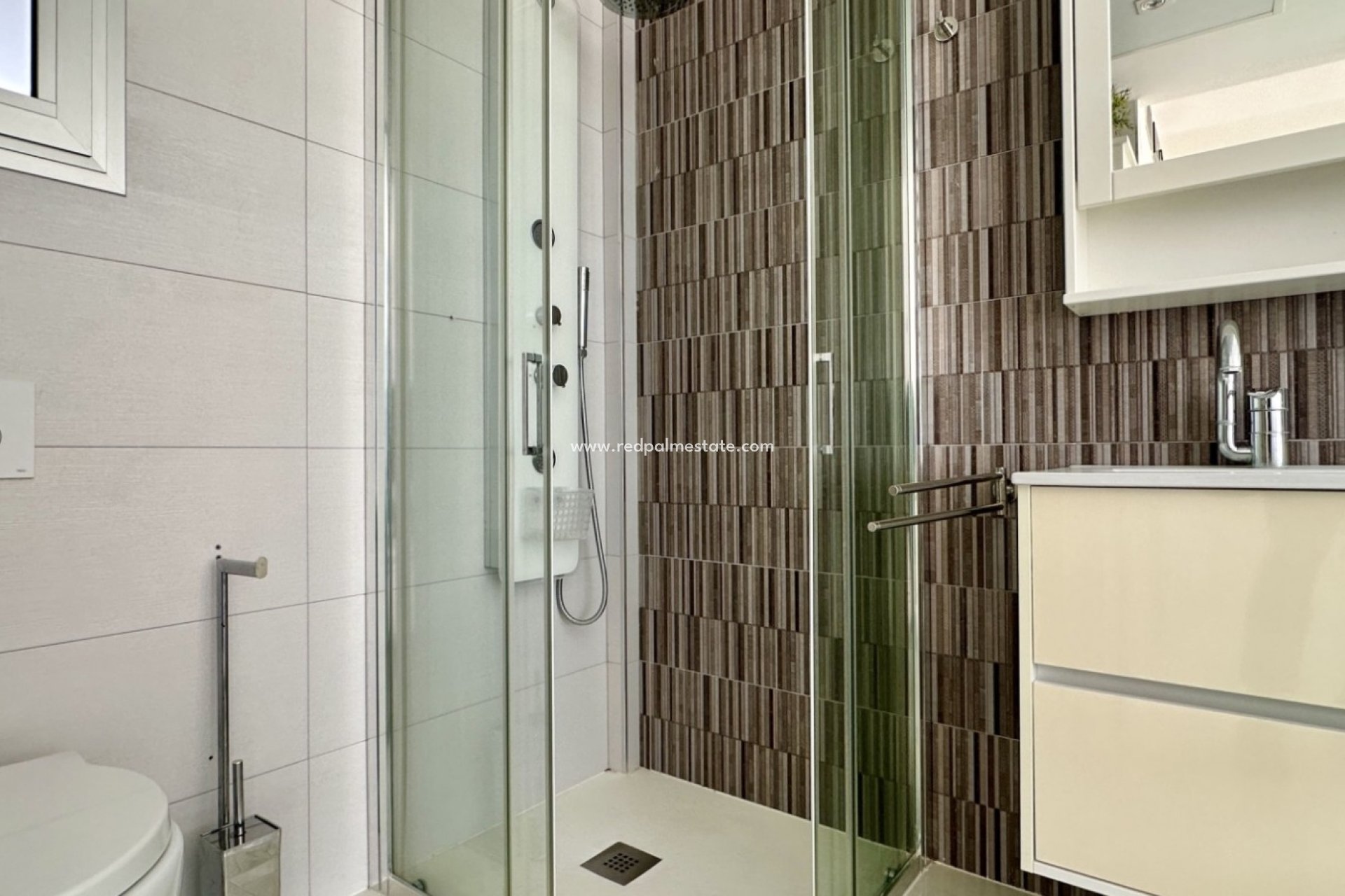 Resale - Villa -
Orihuela Costa