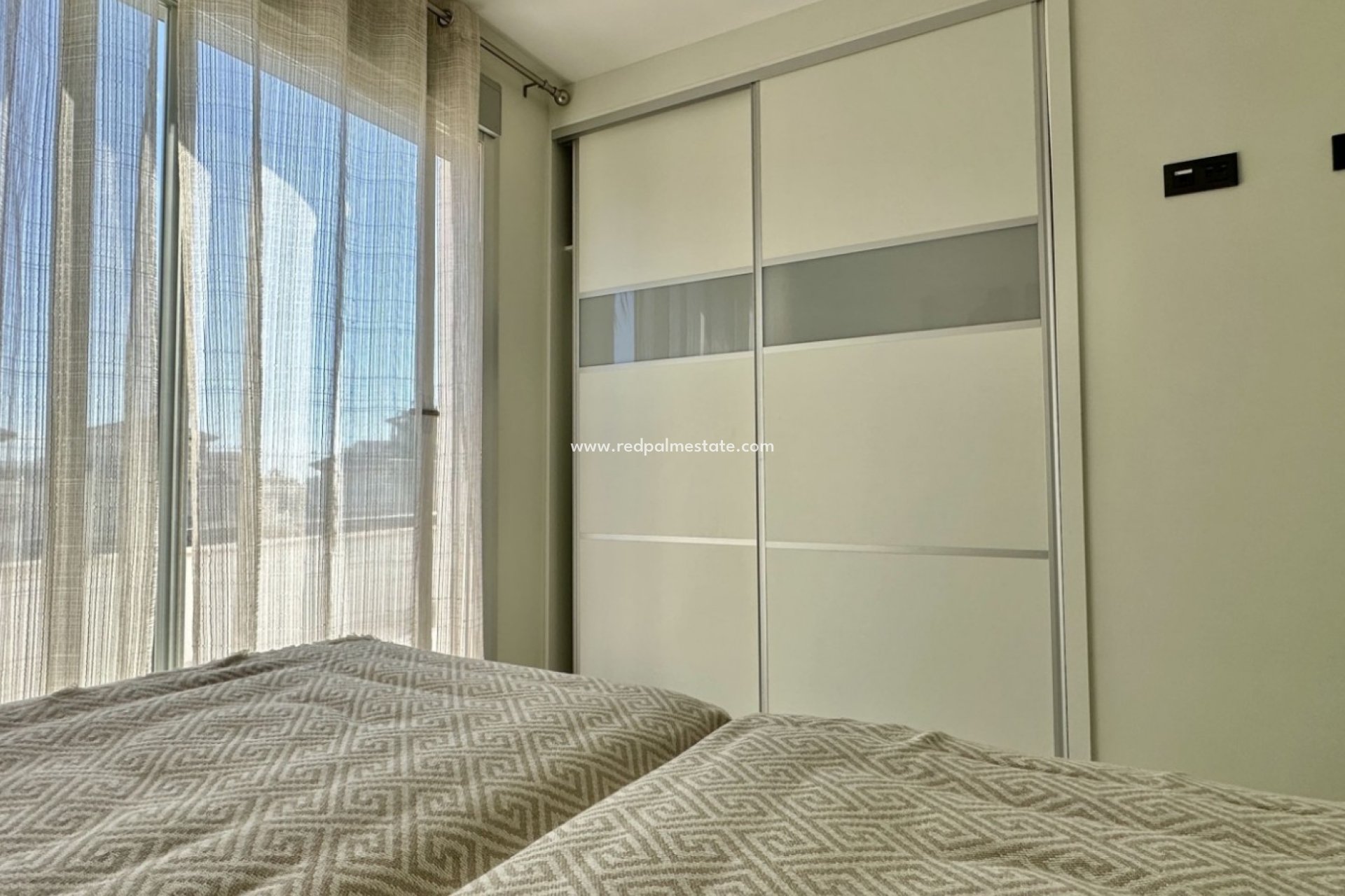 Resale - Villa -
Orihuela Costa