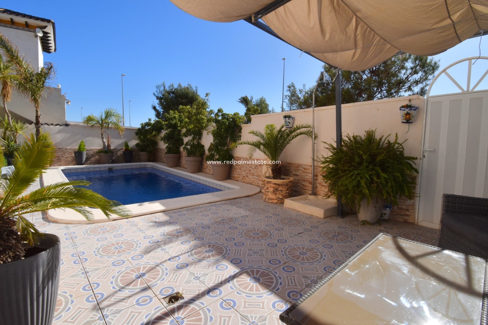 Resale - Villa -
Orihuela Costa