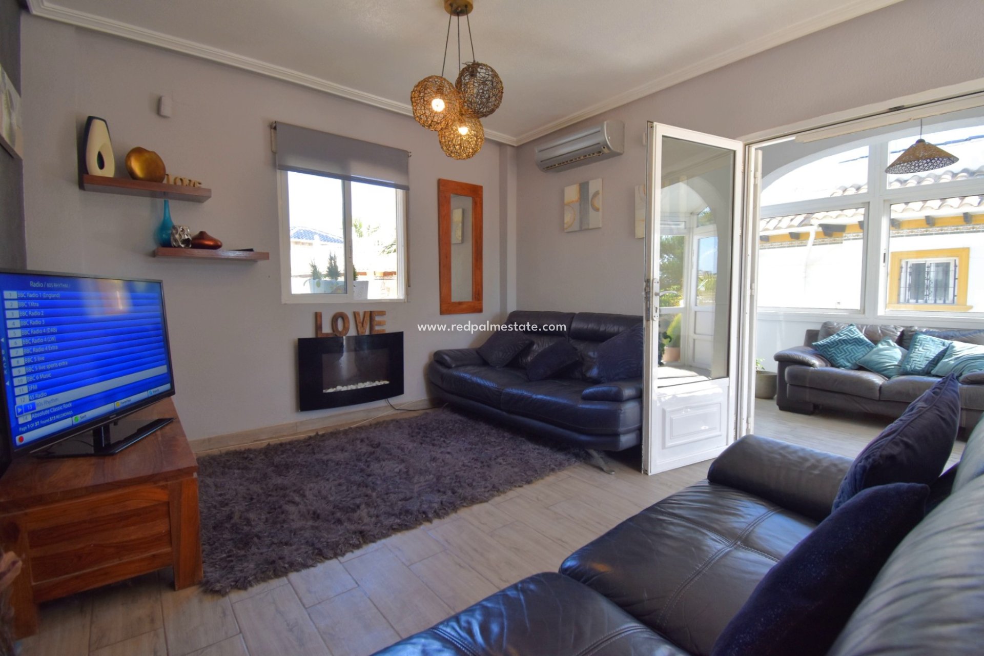 Resale - Villa -
Orihuela Costa