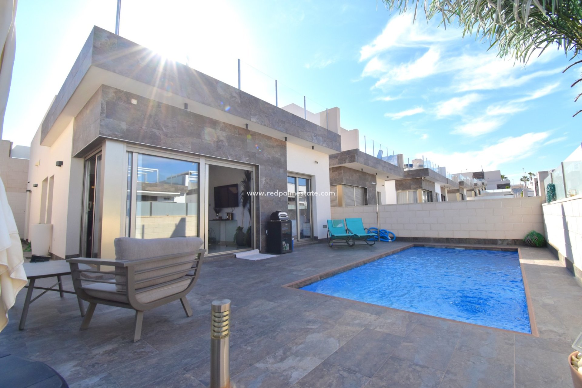 Resale - Villa -
Orihuela Costa