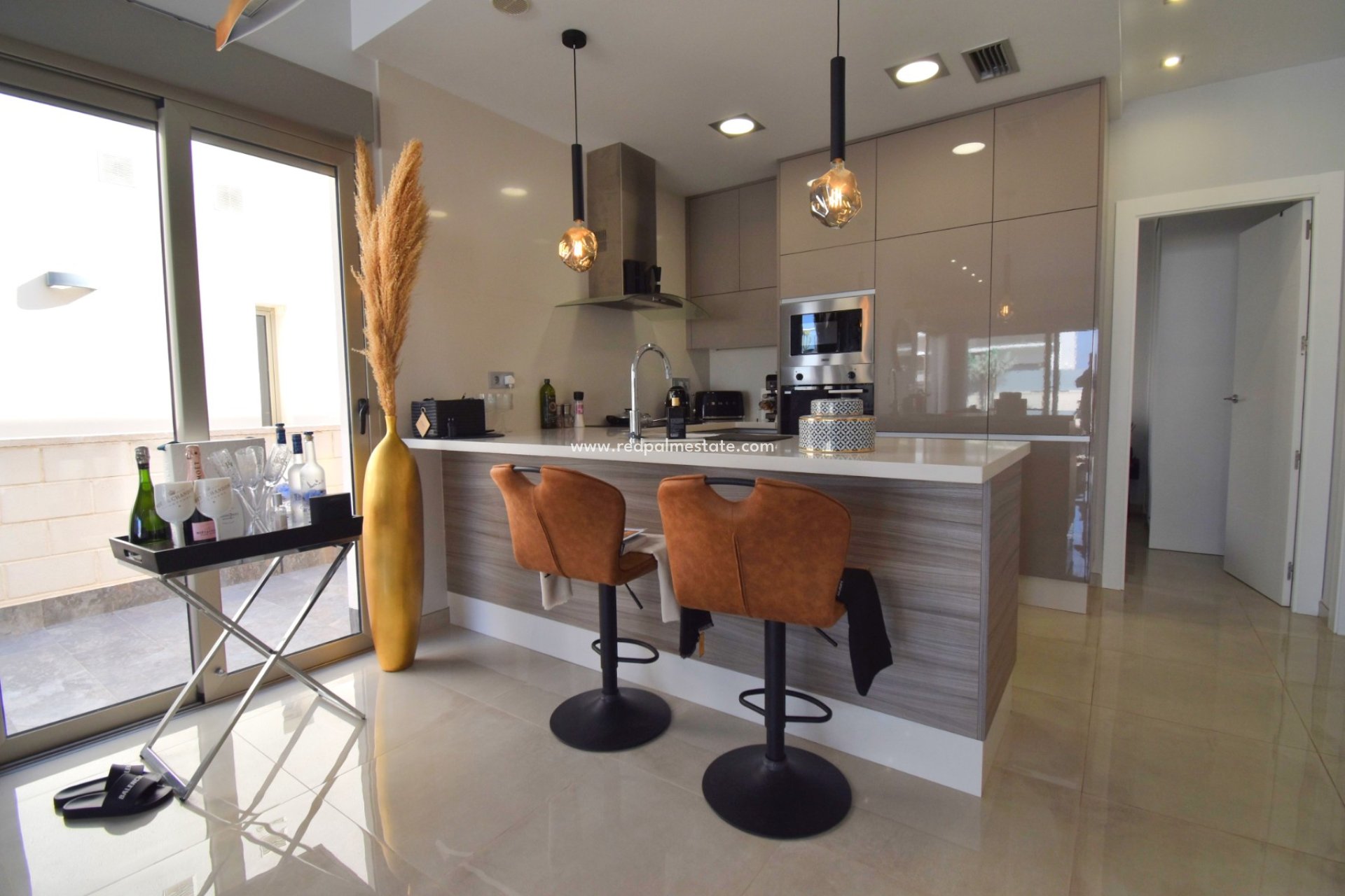 Resale - Villa -
Orihuela Costa