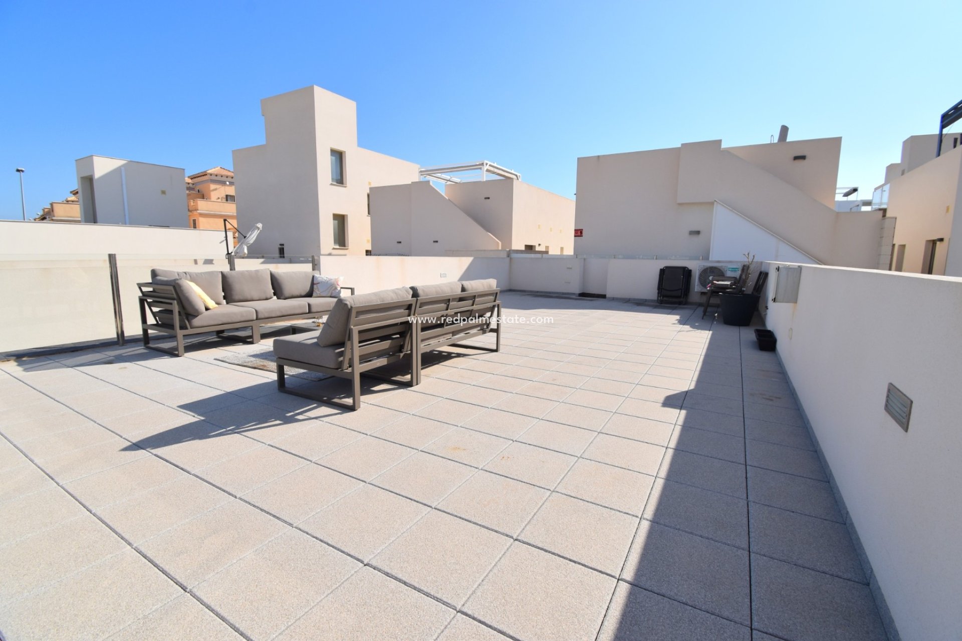 Resale - Villa -
Orihuela Costa