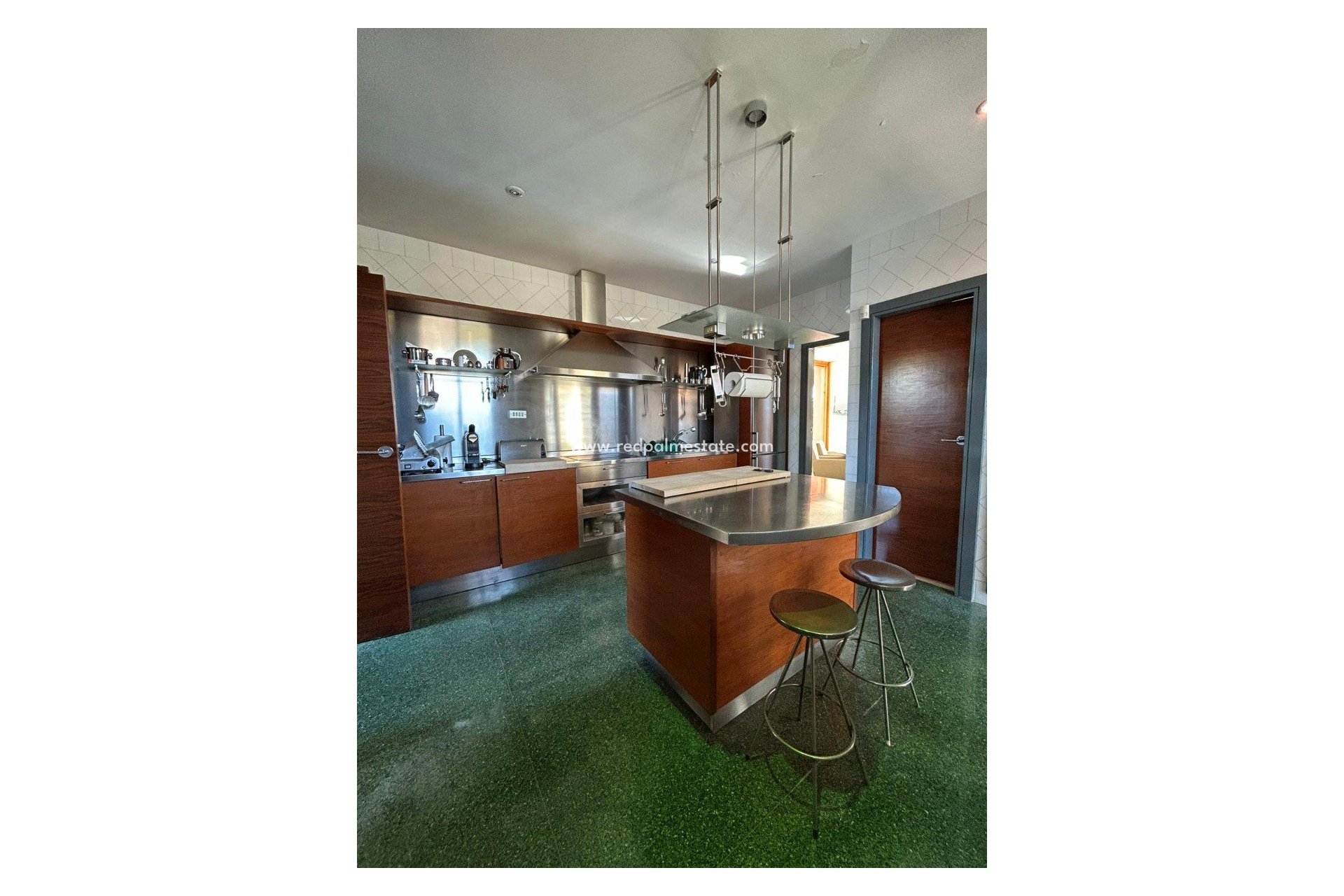 Resale - Villa -
Orihuela Costa