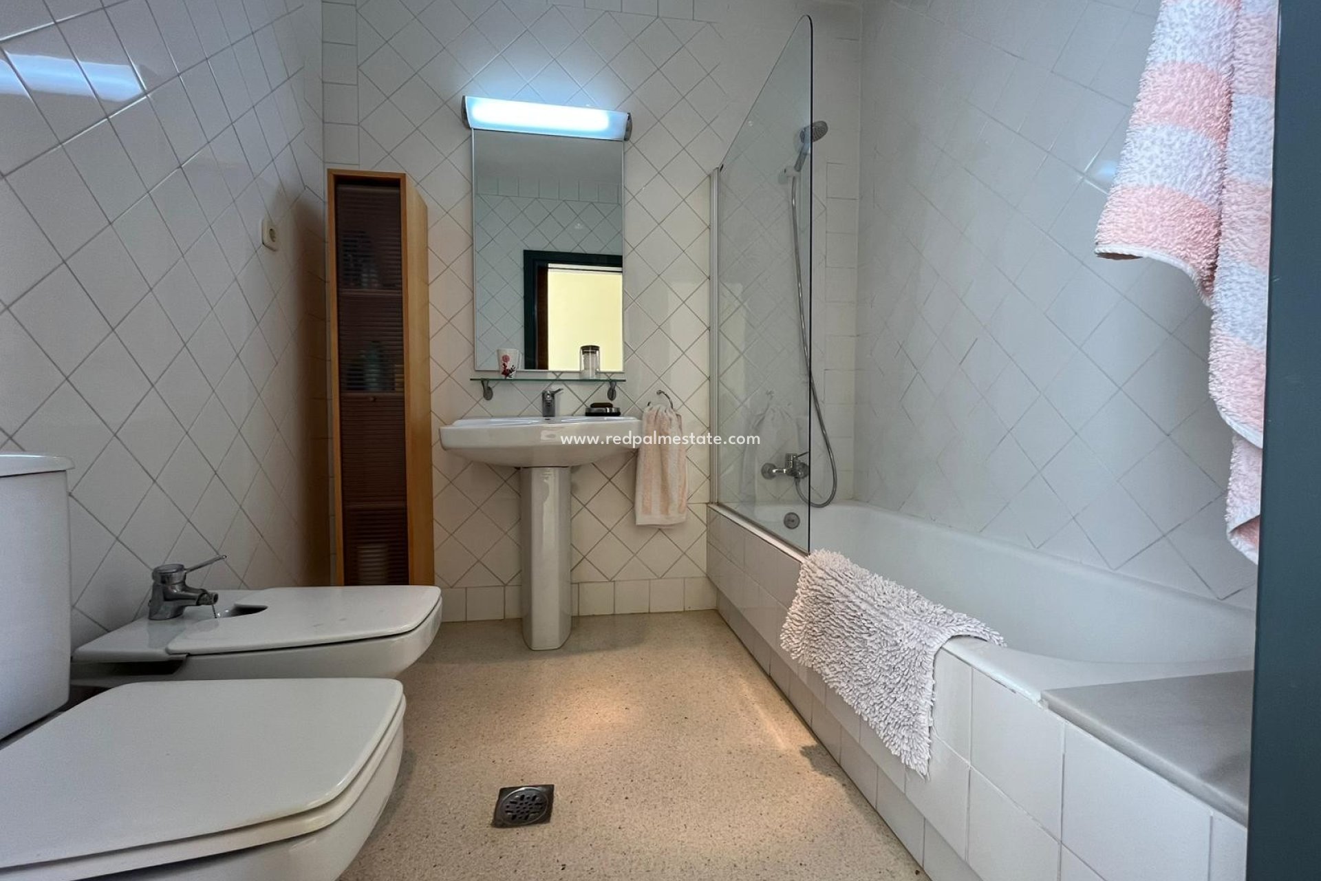 Resale - Villa -
Orihuela Costa