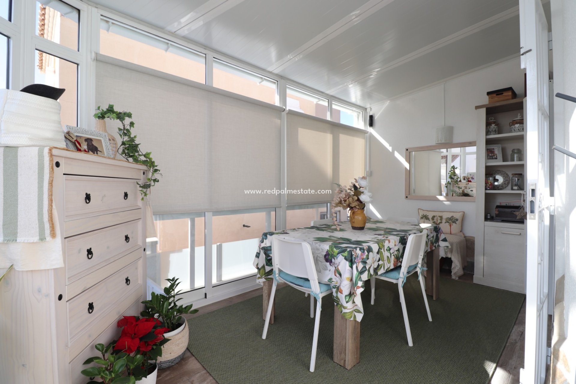 Resale - Villa -
Orihuela Costa