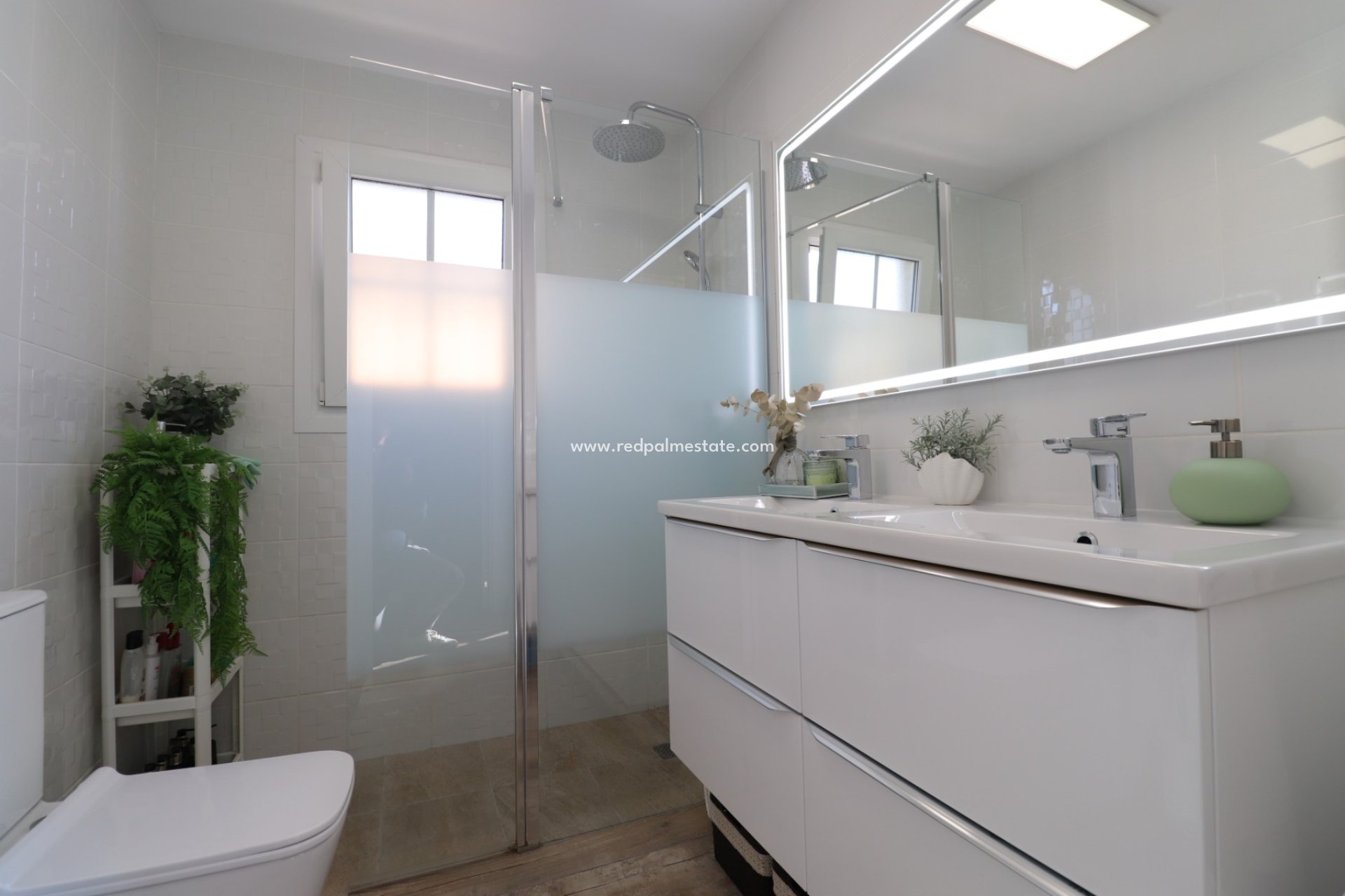 Resale - Villa -
Orihuela Costa