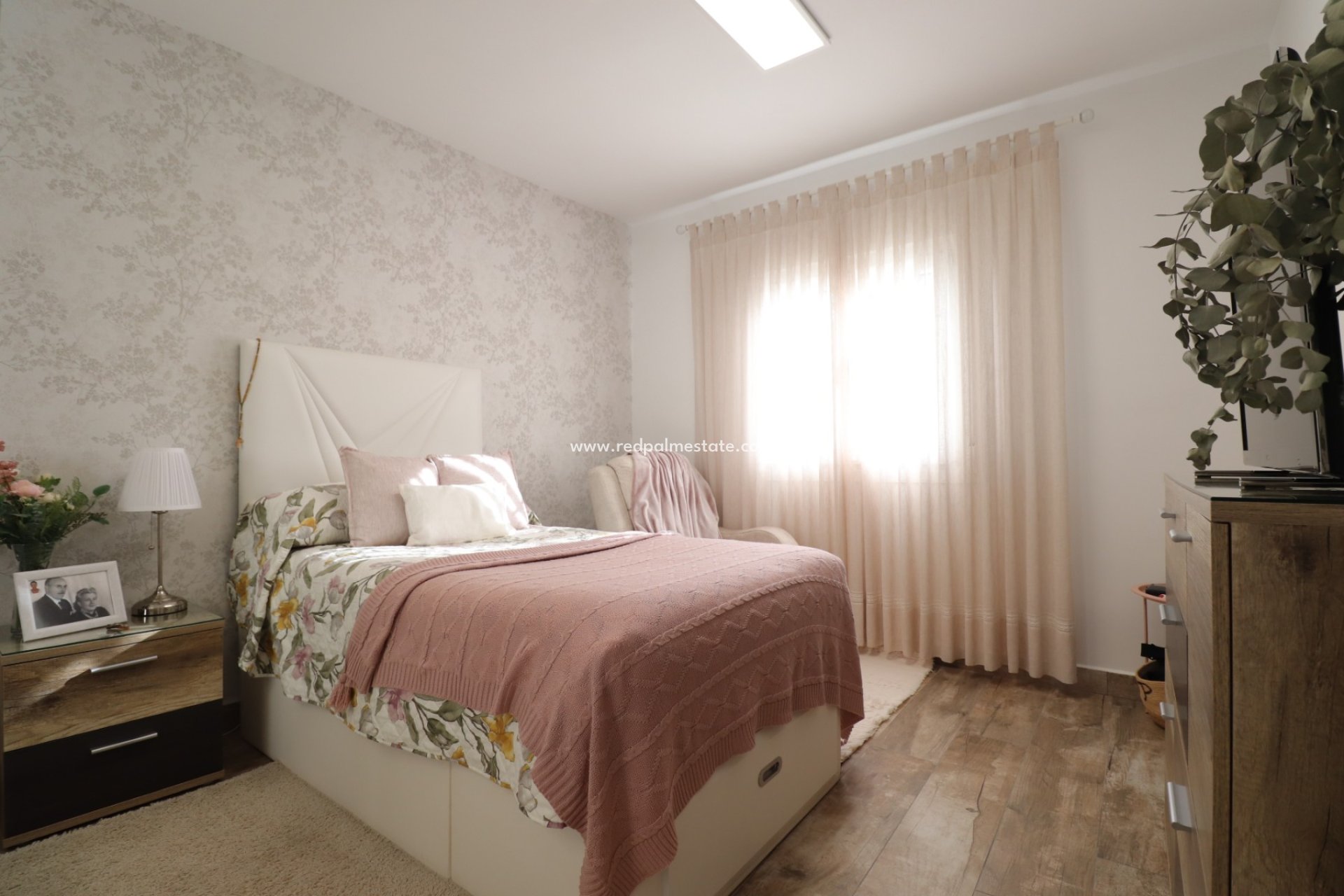 Resale - Villa -
Orihuela Costa