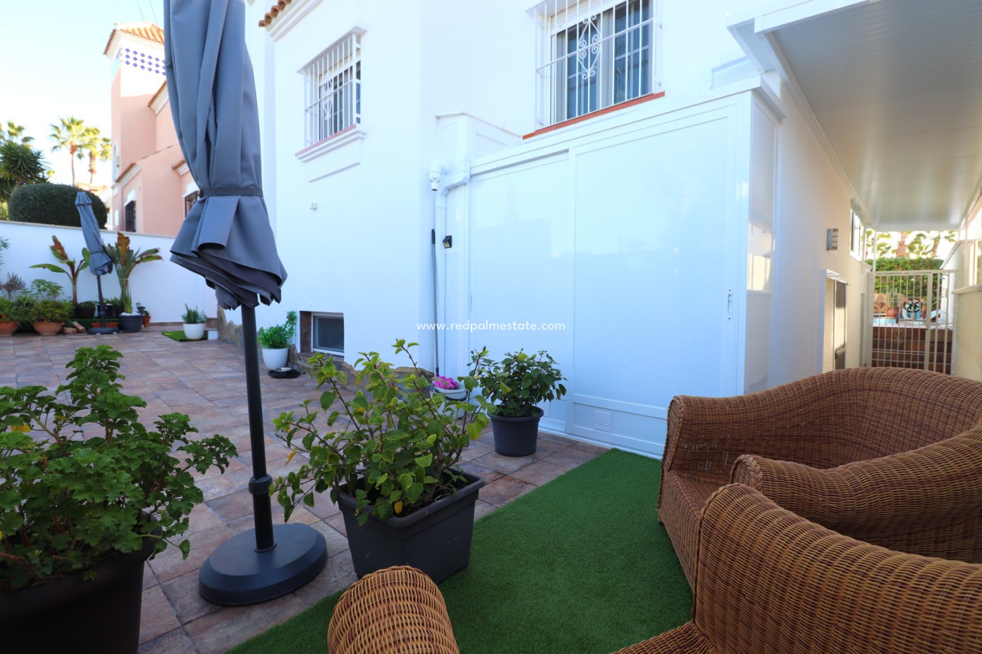 Resale - Villa -
Orihuela Costa