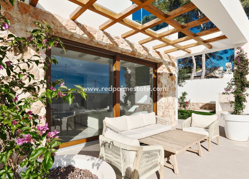 Resale - Villa -
Orihuela Costa