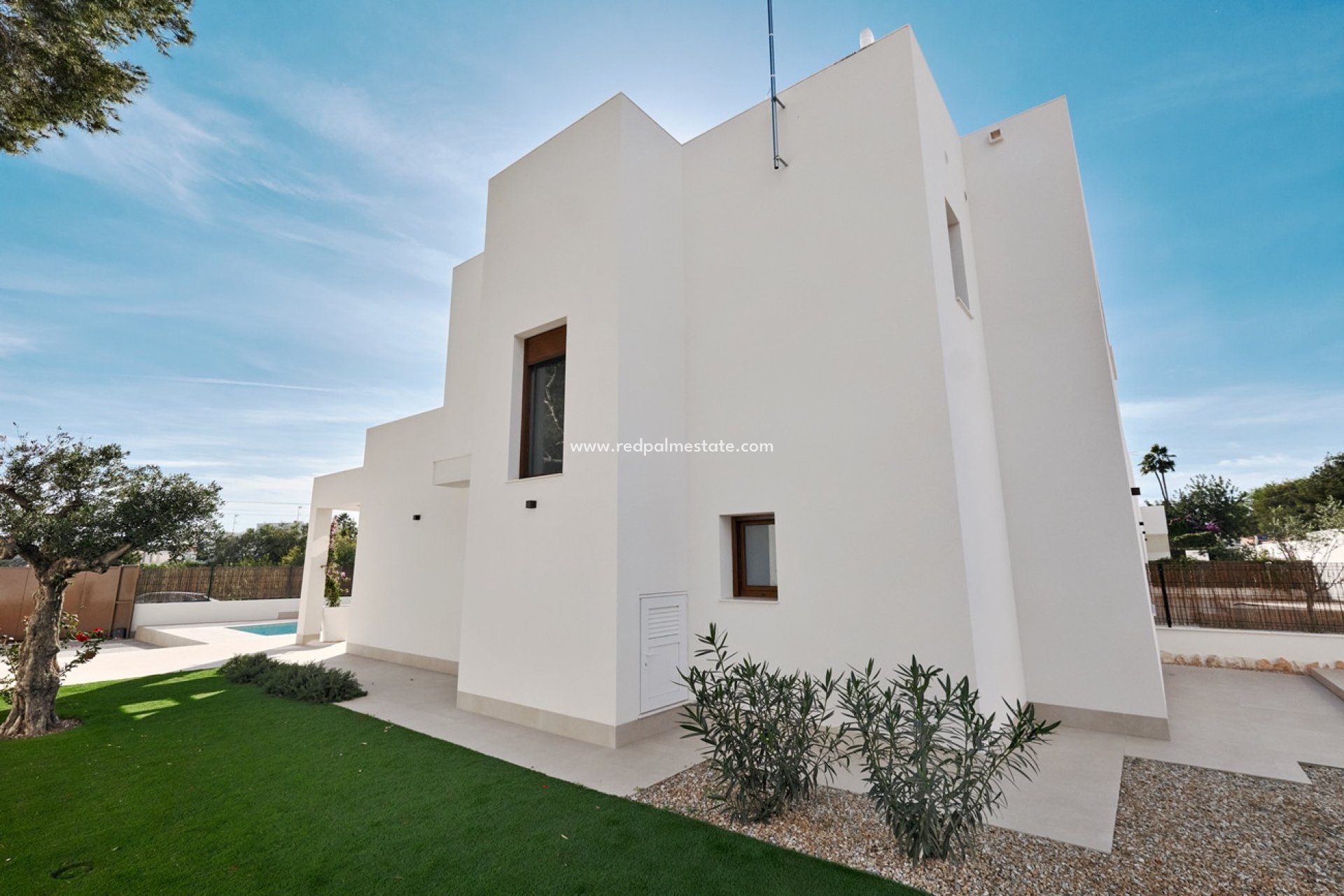 Resale - Villa -
Orihuela Costa