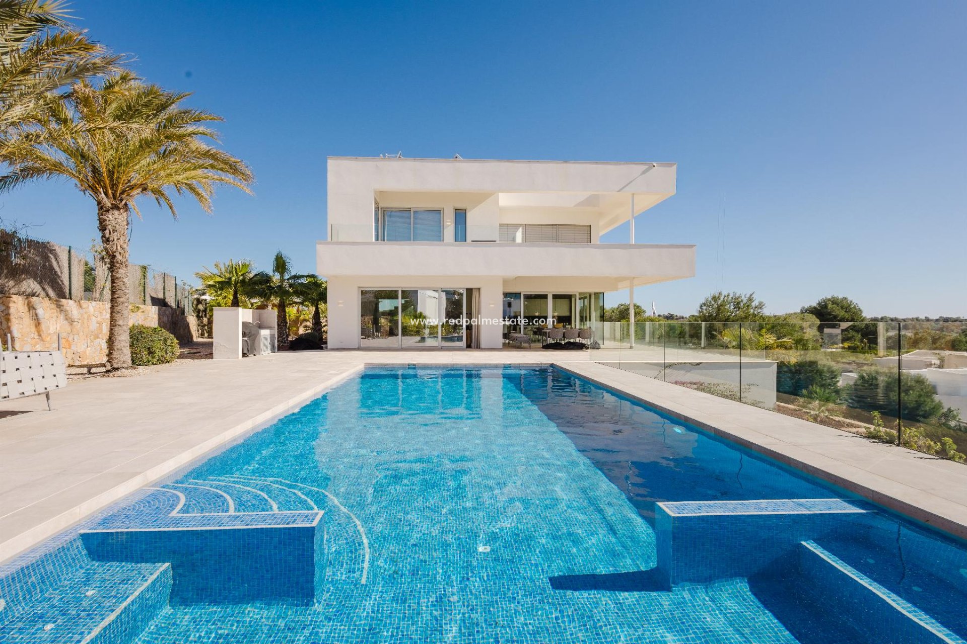 Resale - Villa -
Orihuela Costa