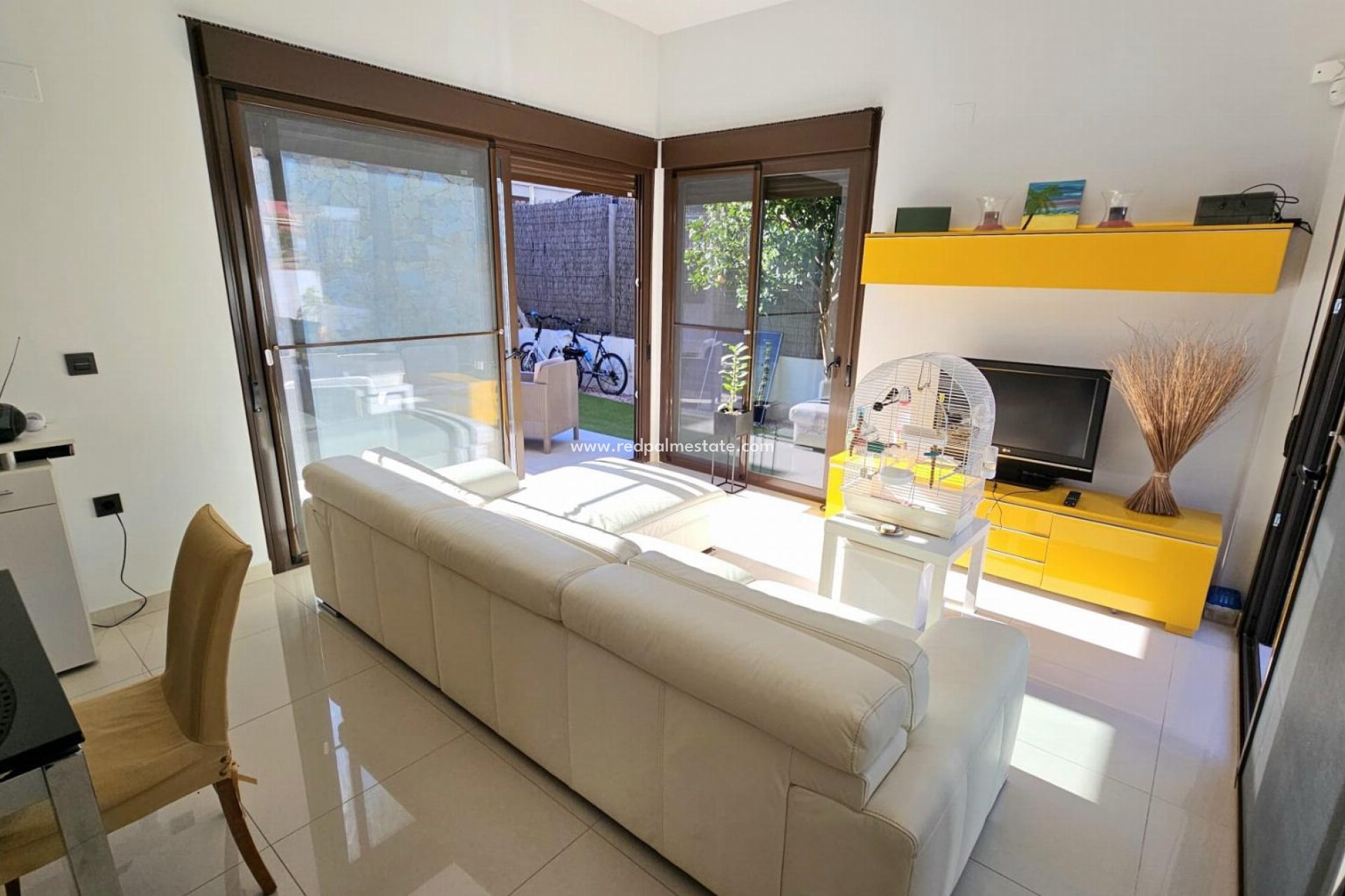 Resale - Villa -
Orihuela Costa