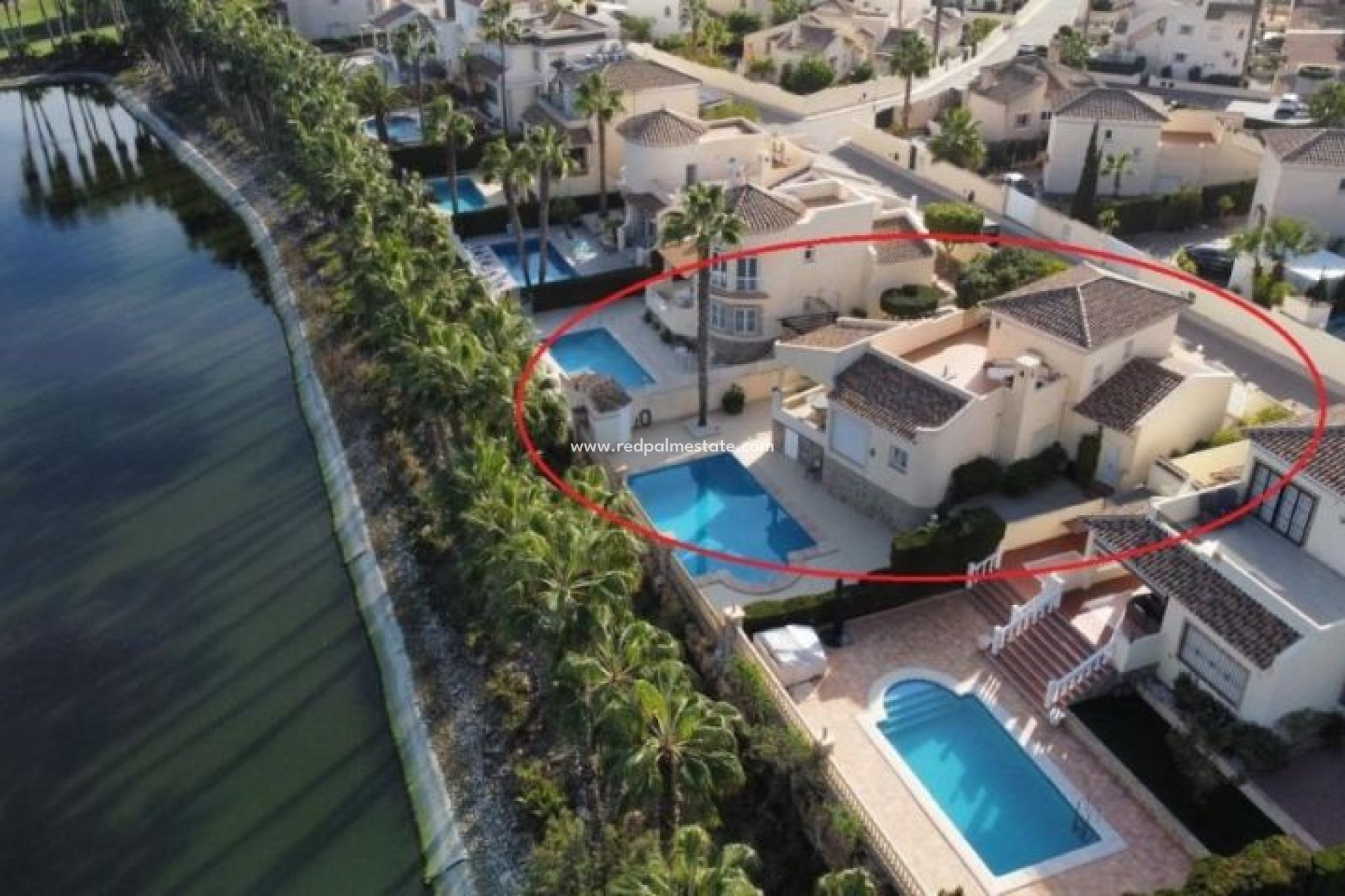 Resale - Villa -
Orihuela Costa