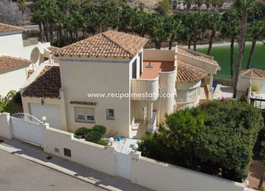 Resale - Villa -
Orihuela Costa