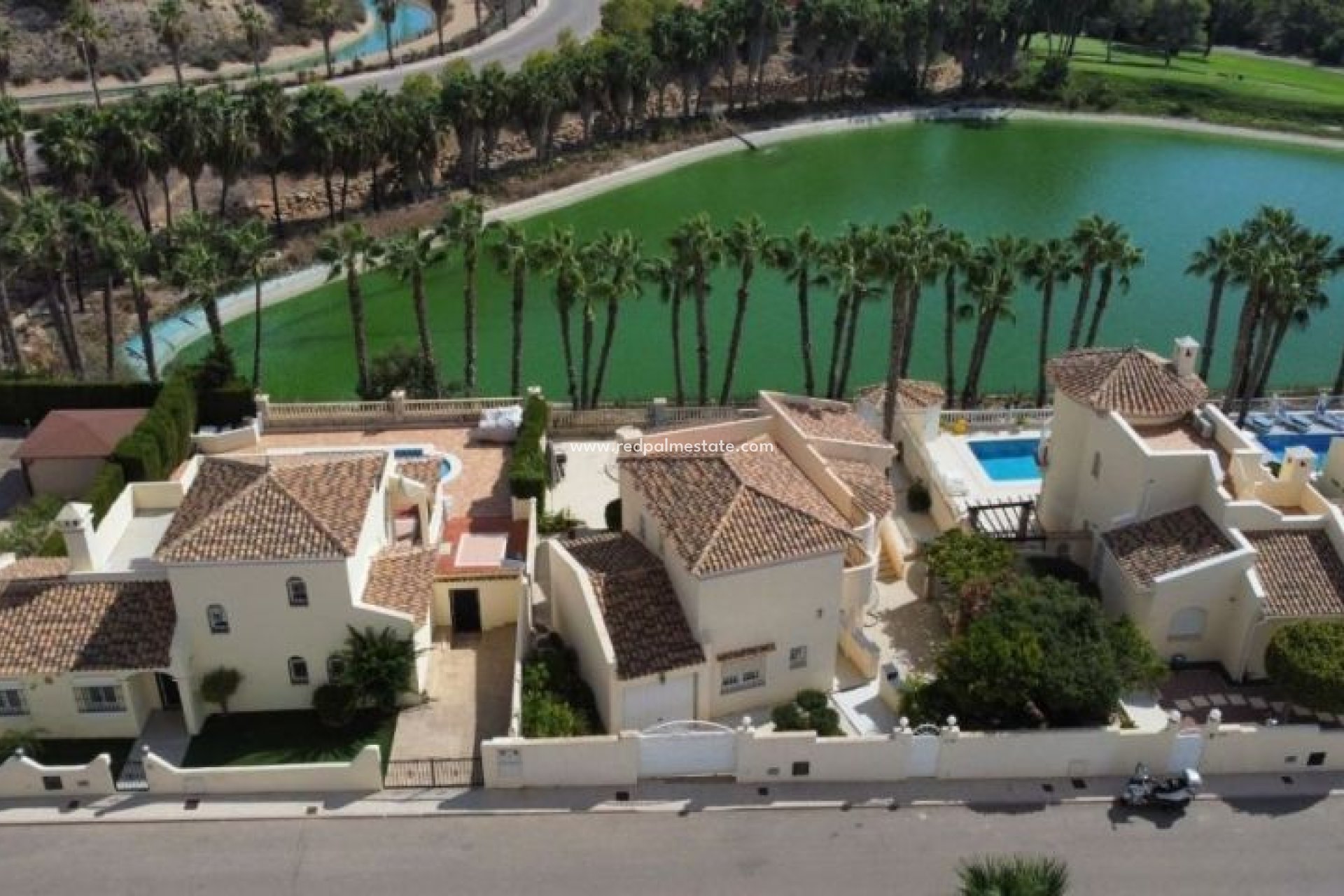 Resale - Villa -
Orihuela Costa