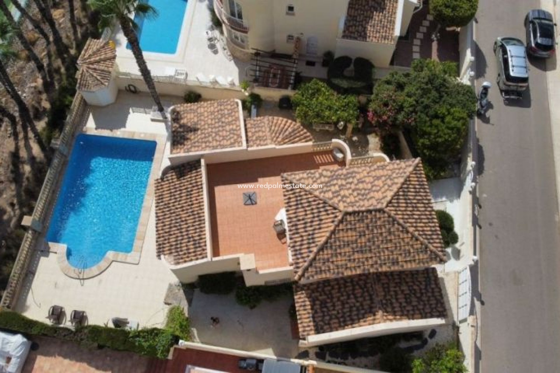 Resale - Villa -
Orihuela Costa