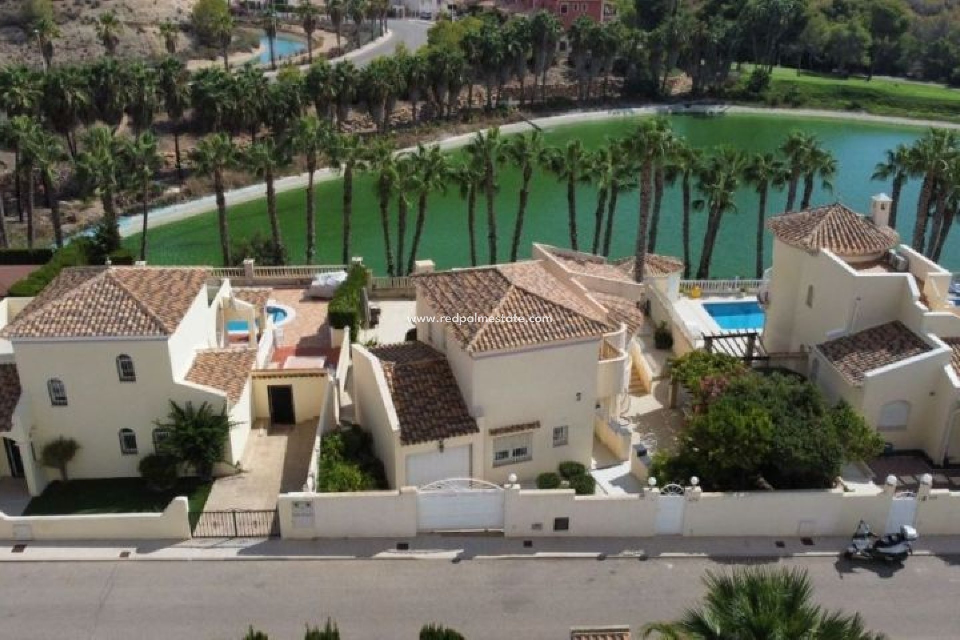 Resale - Villa -
Orihuela Costa