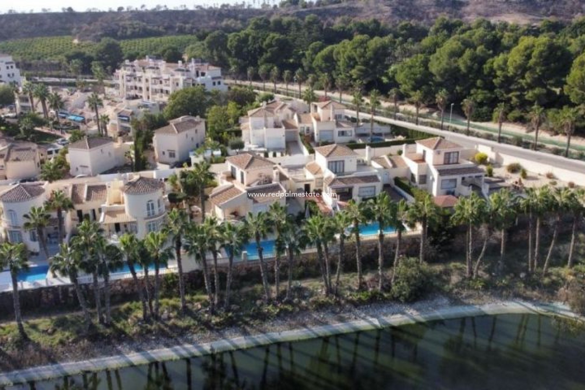 Resale - Villa -
Orihuela Costa