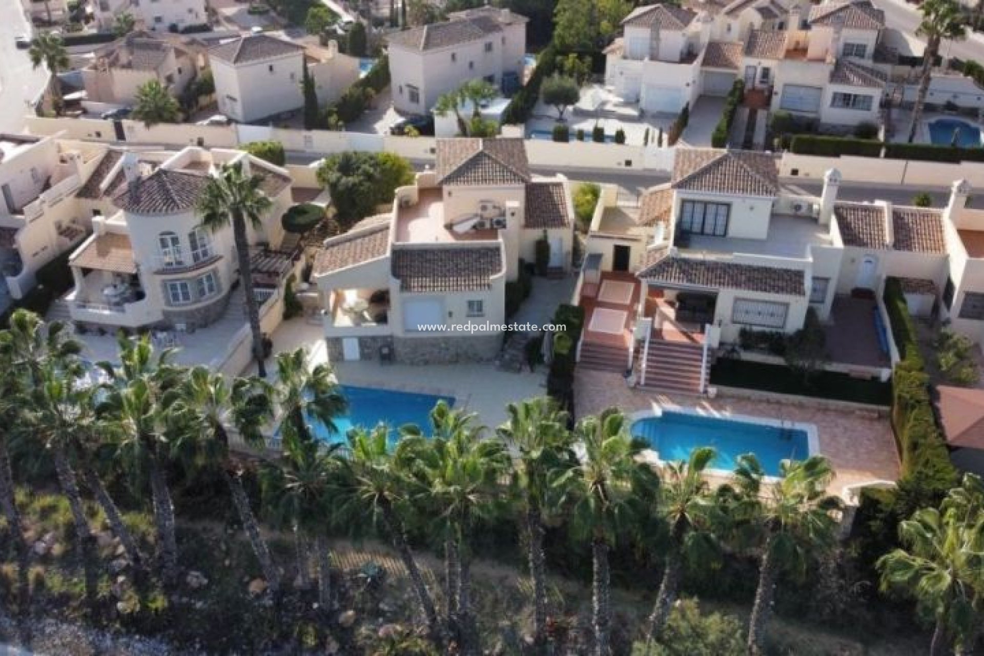 Resale - Villa -
Orihuela Costa