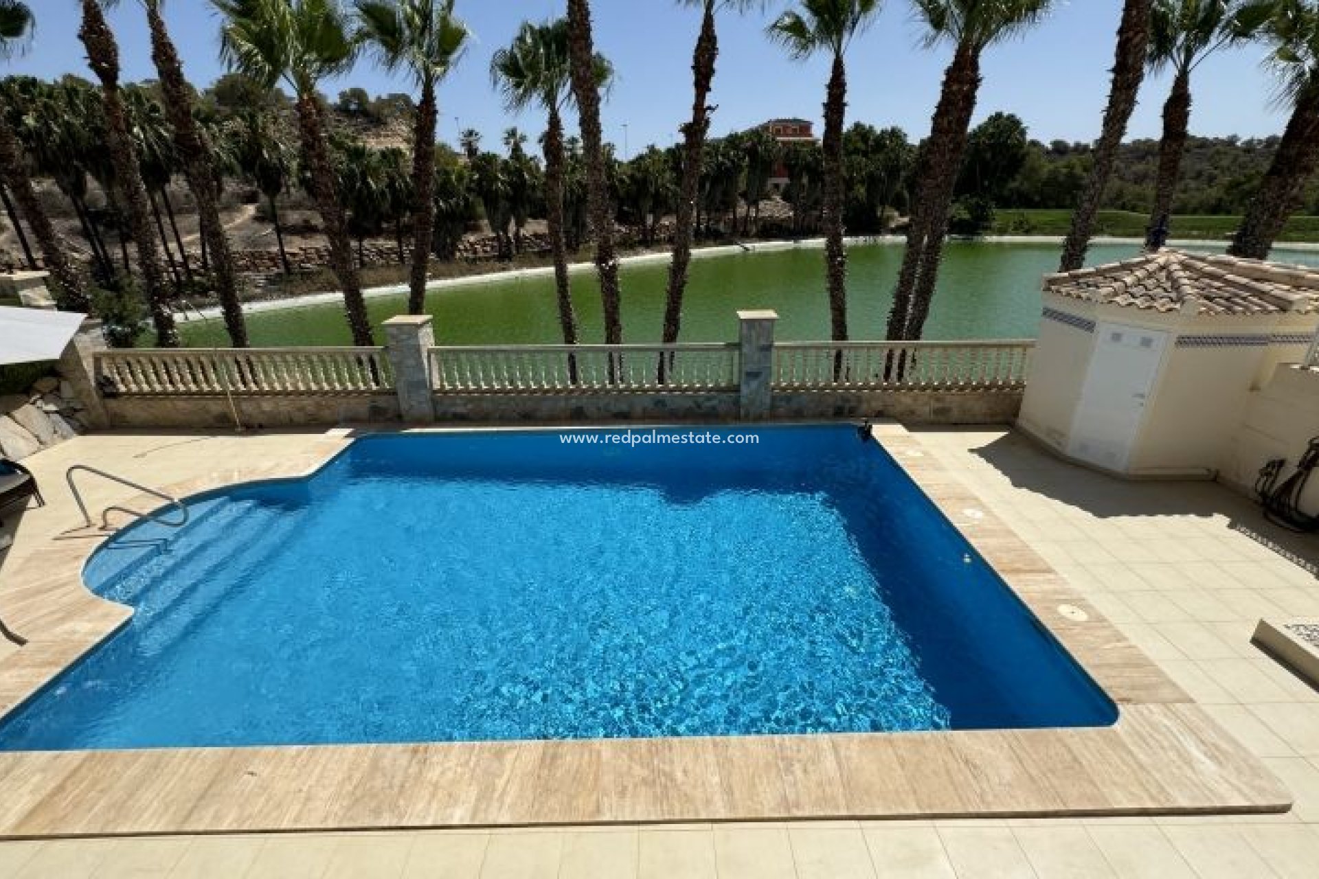 Resale - Villa -
Orihuela Costa