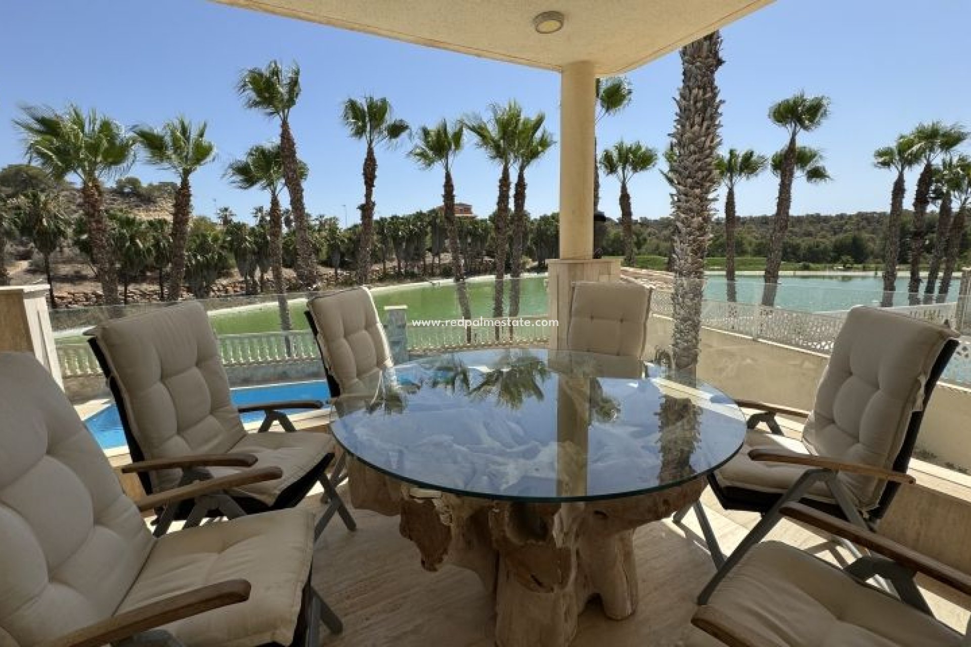 Resale - Villa -
Orihuela Costa