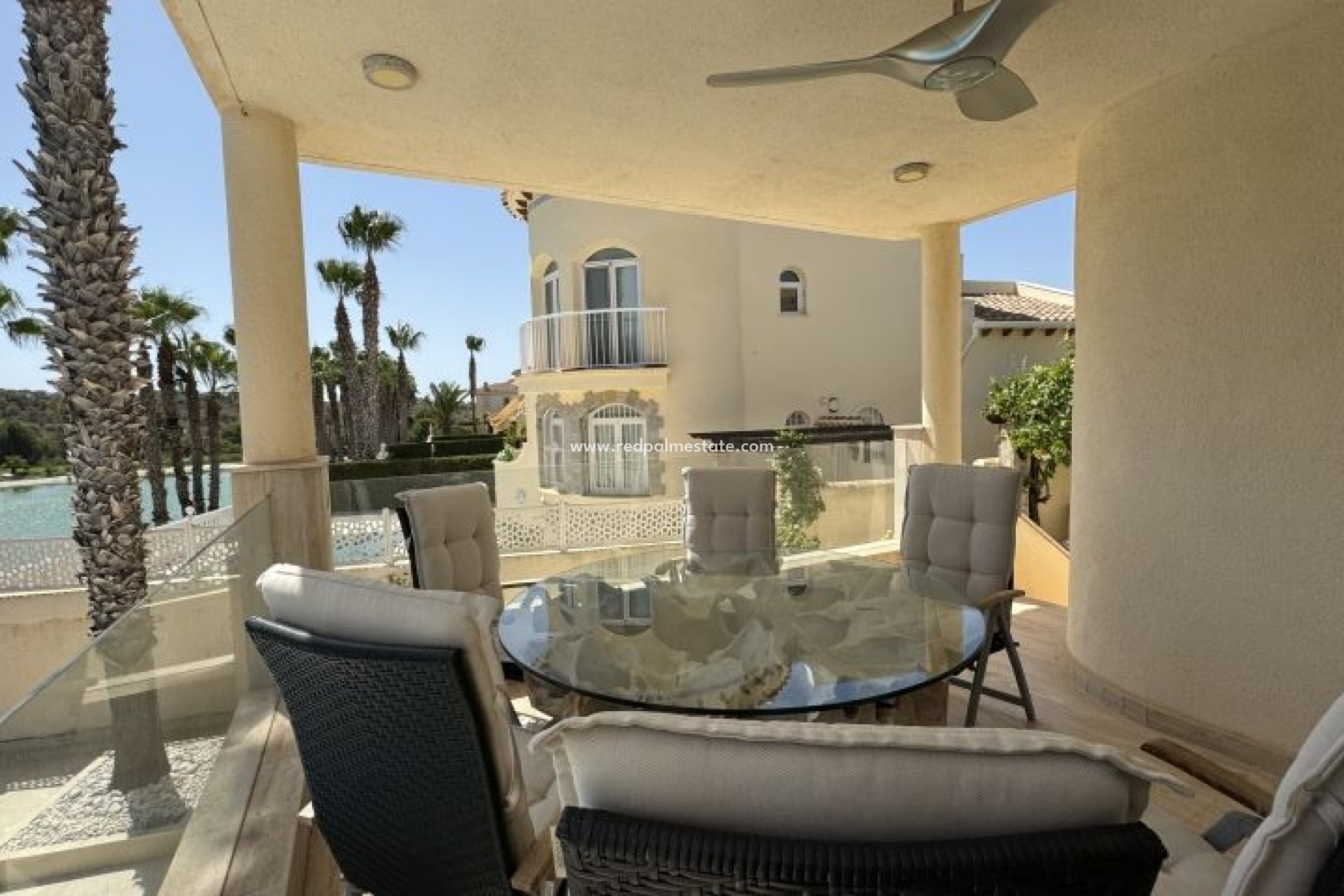 Resale - Villa -
Orihuela Costa