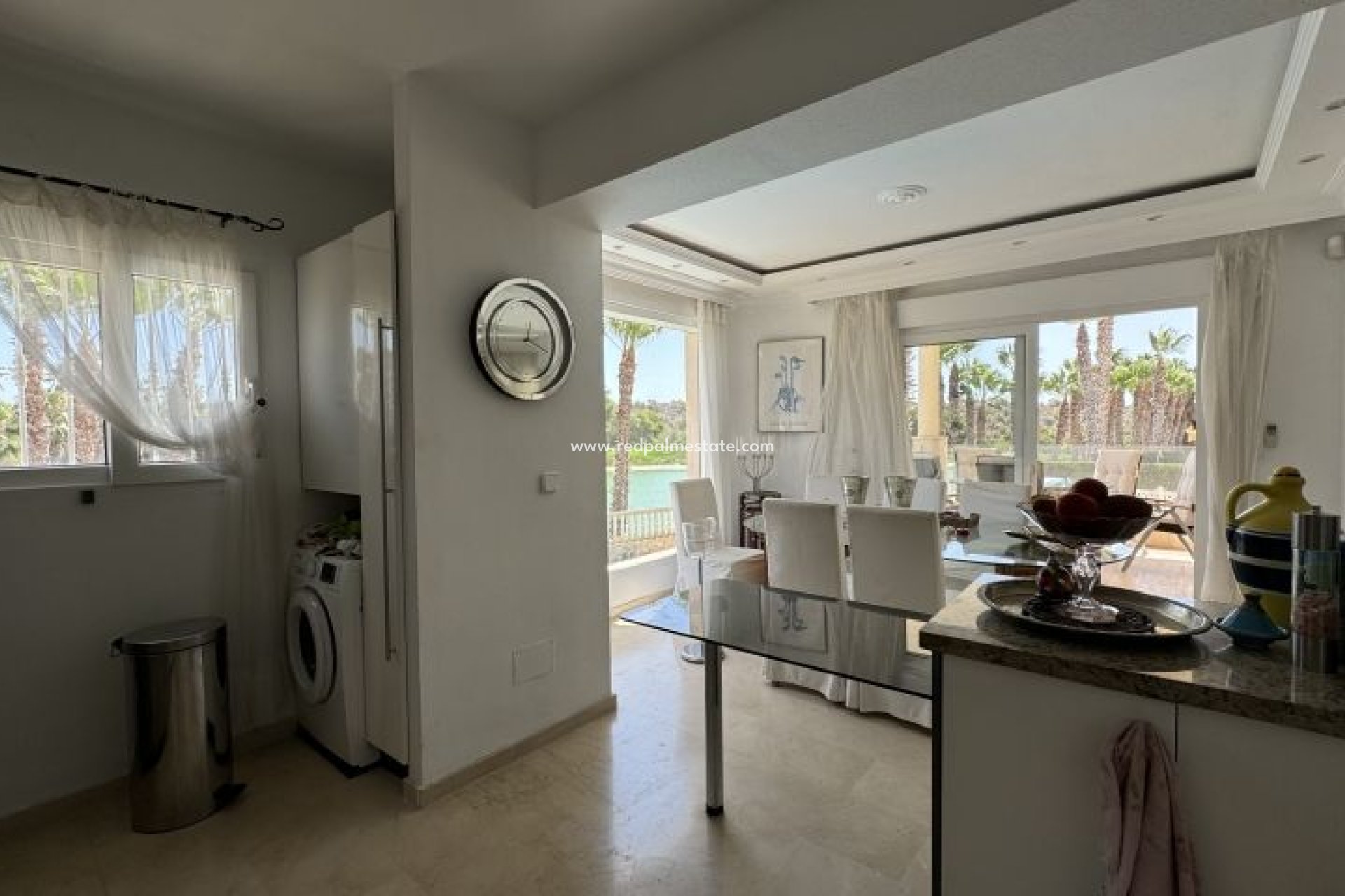 Resale - Villa -
Orihuela Costa