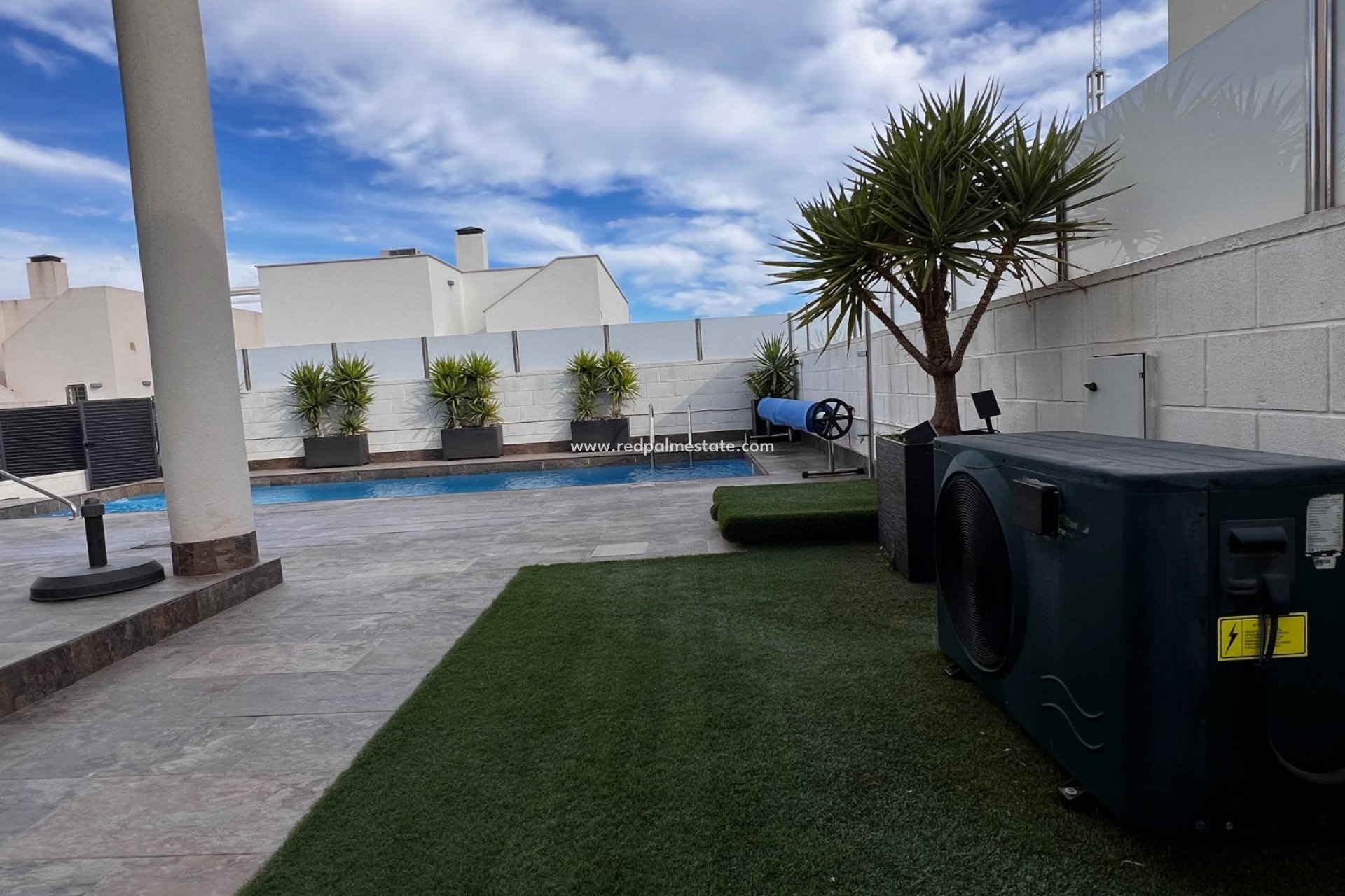 Resale - Villa -
Orihuela Costa