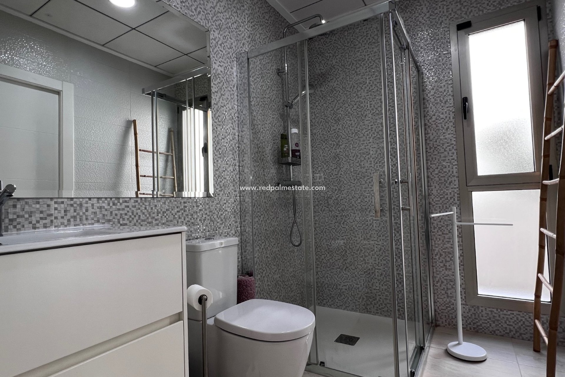 Resale - Villa -
Orihuela Costa