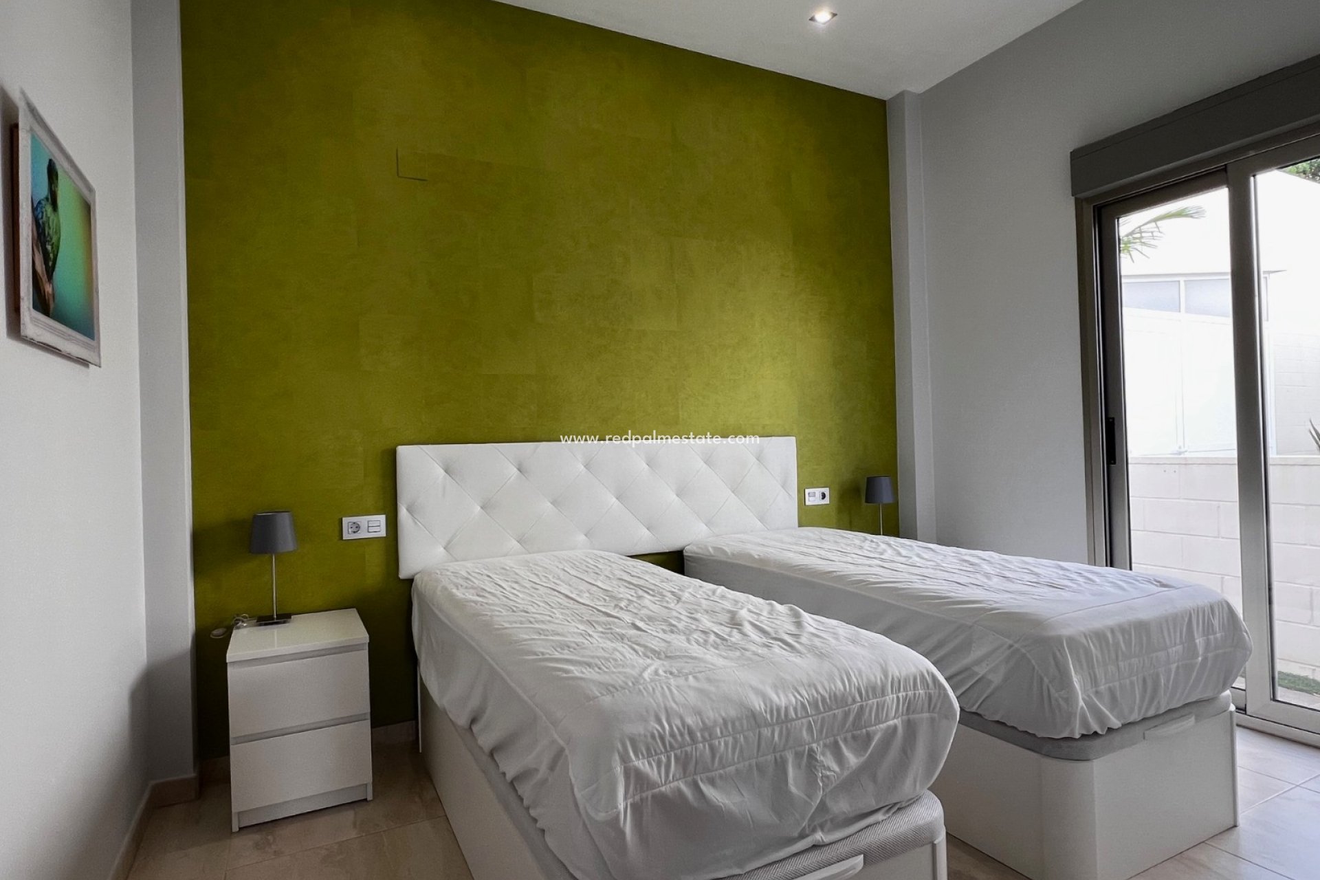 Resale - Villa -
Orihuela Costa