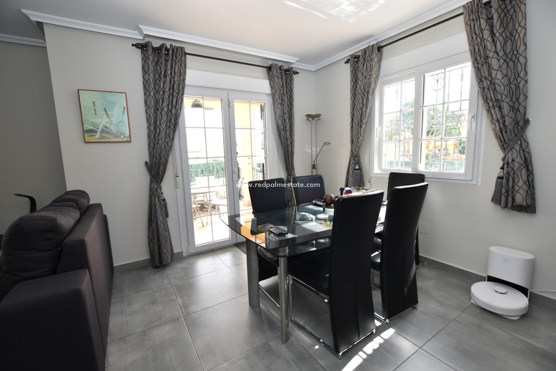 Resale - Villa -
Orihuela Costa