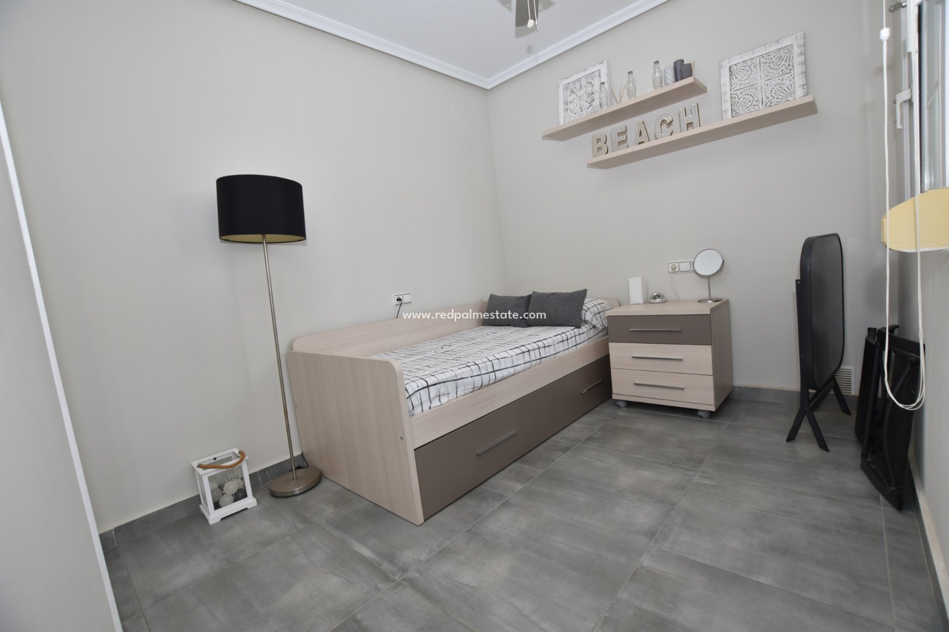 Resale - Villa -
Orihuela Costa