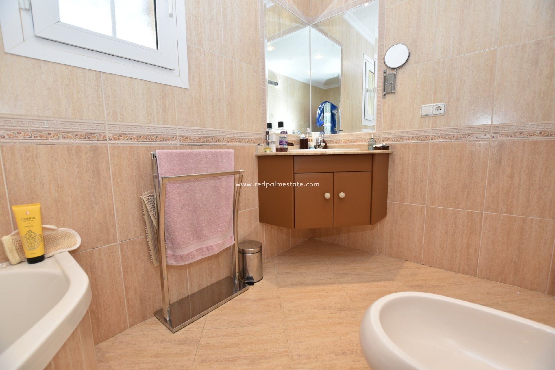 Resale - Villa -
Orihuela Costa