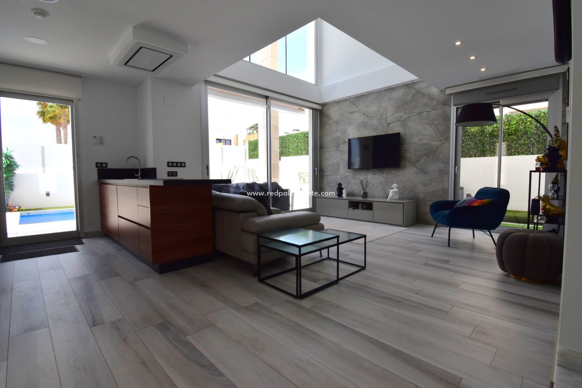 Resale - Villa -
Orihuela Costa
