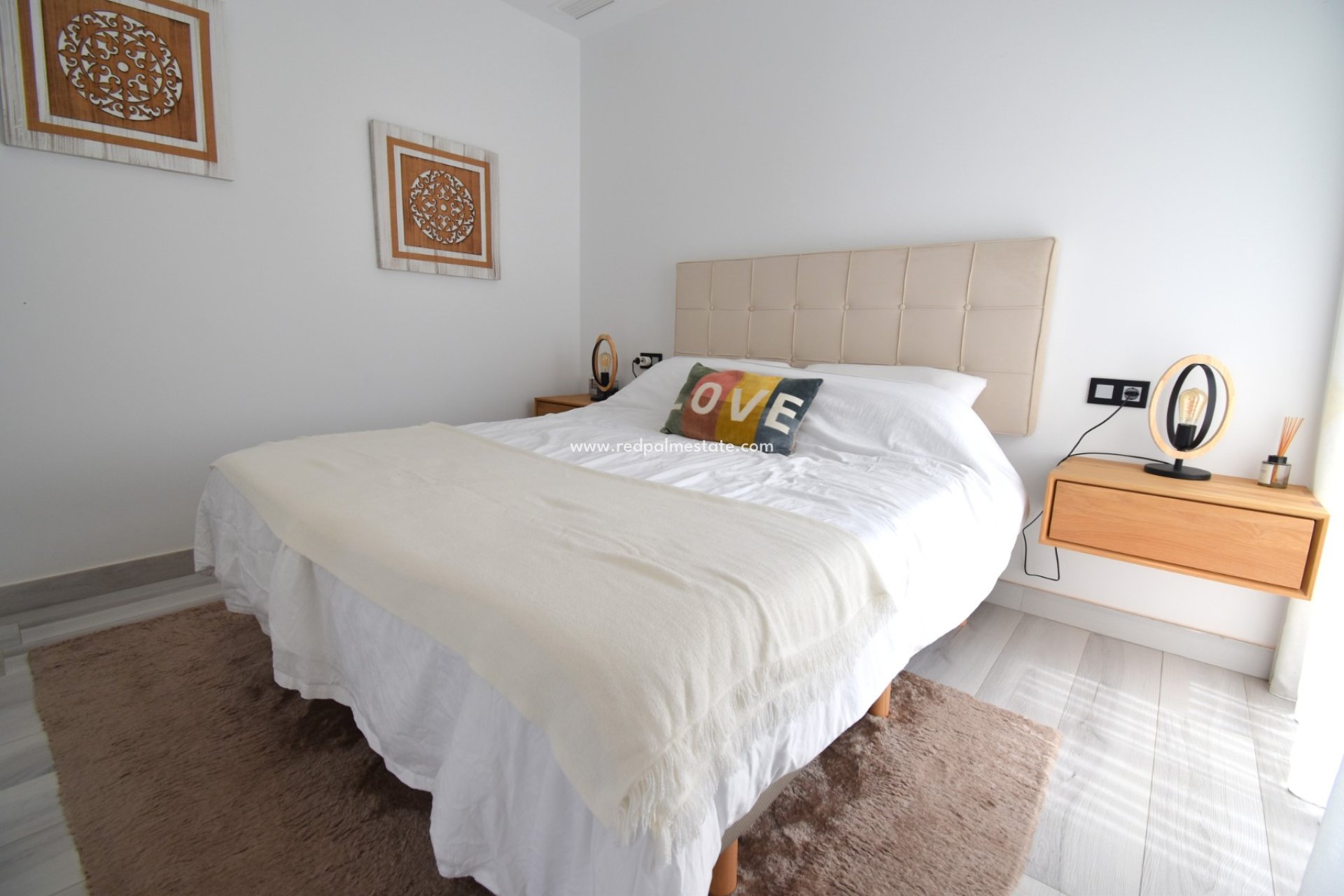 Resale - Villa -
Orihuela Costa