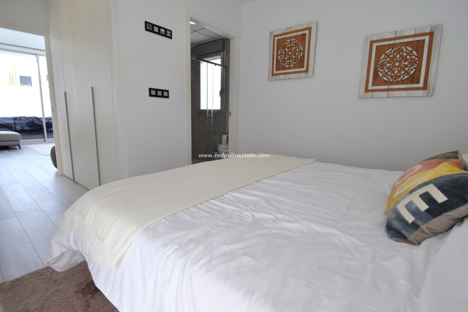 Resale - Villa -
Orihuela Costa