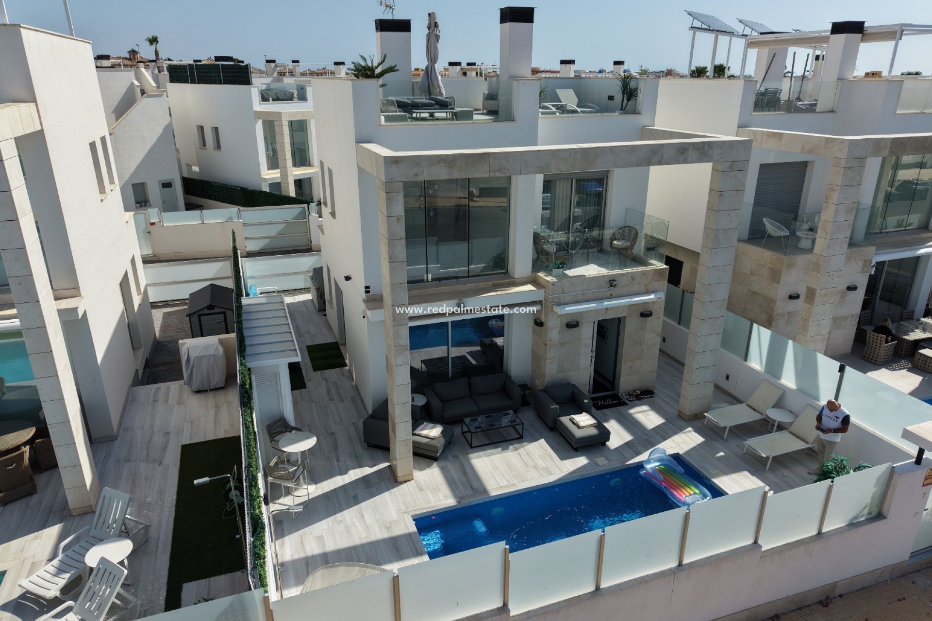 Resale - Villa -
Orihuela Costa