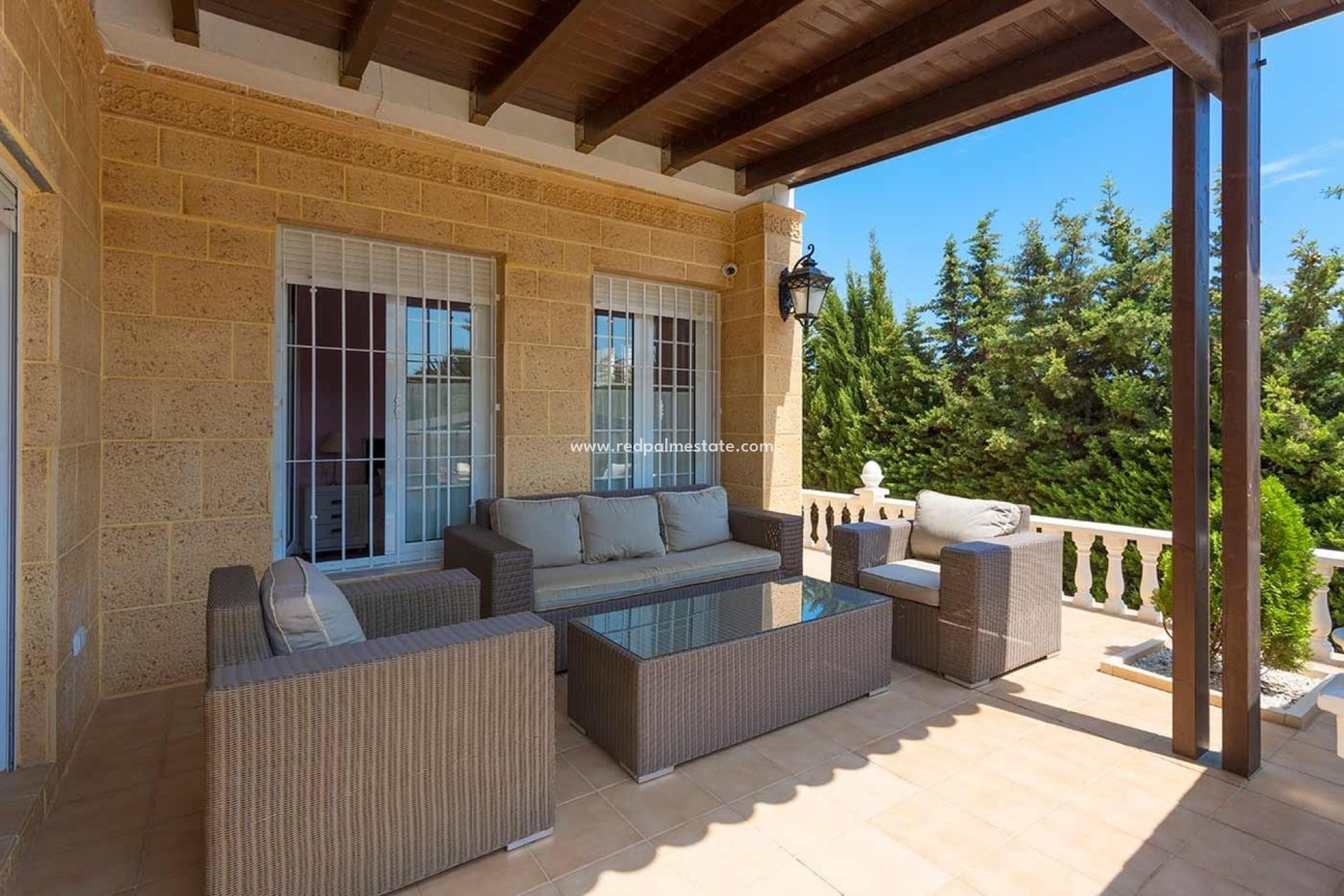 Resale - Villa -
Orihuela Costa