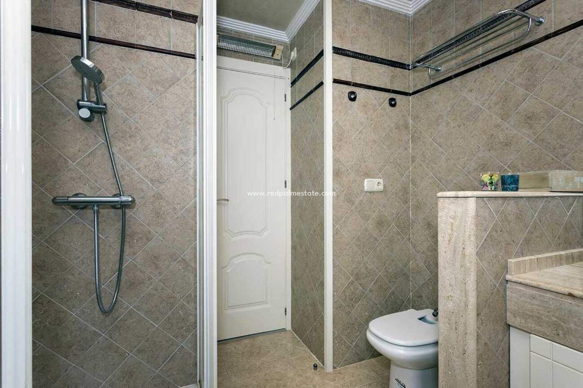 Resale - Villa -
Orihuela Costa