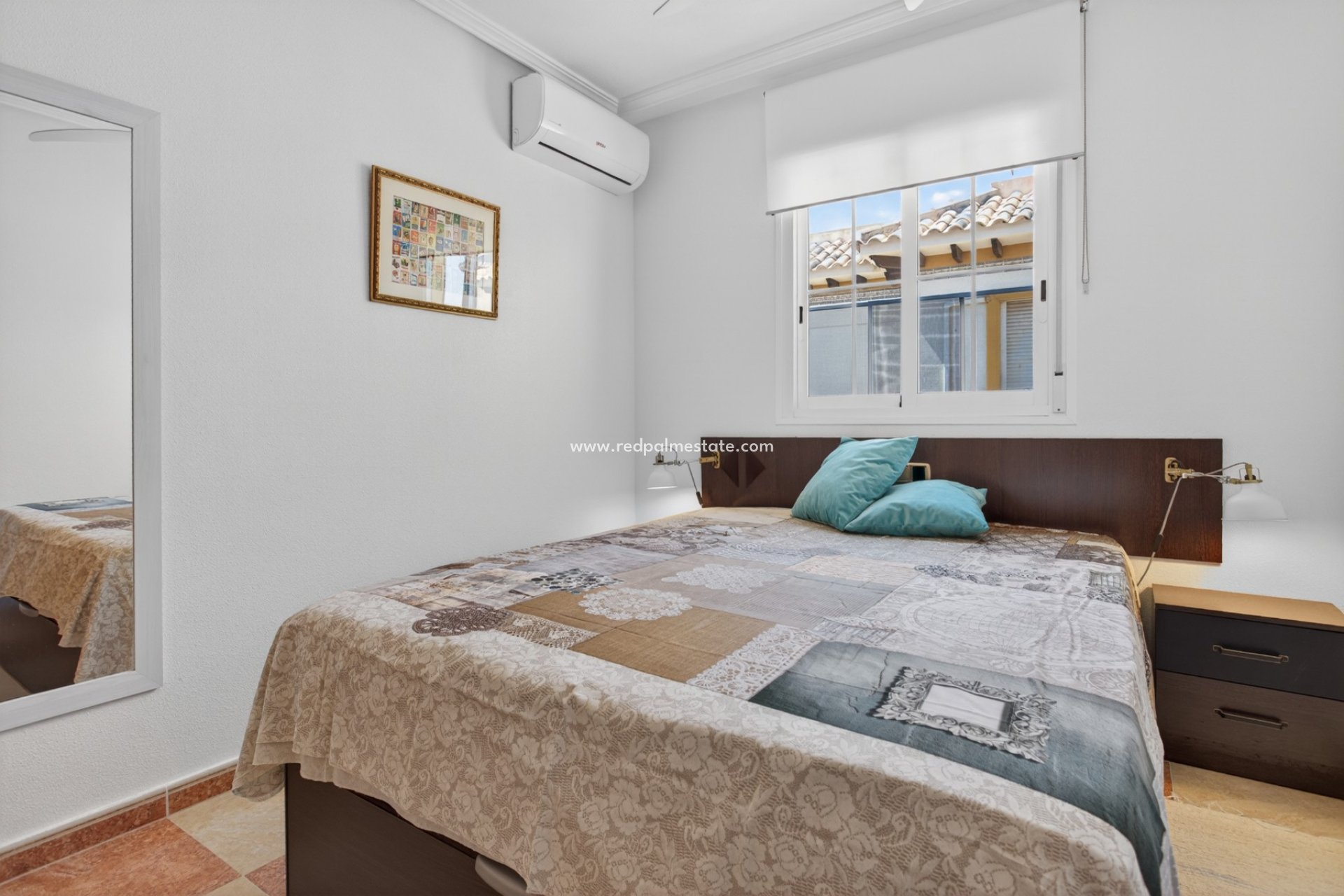 Resale - Villa -
Orihuela Costa