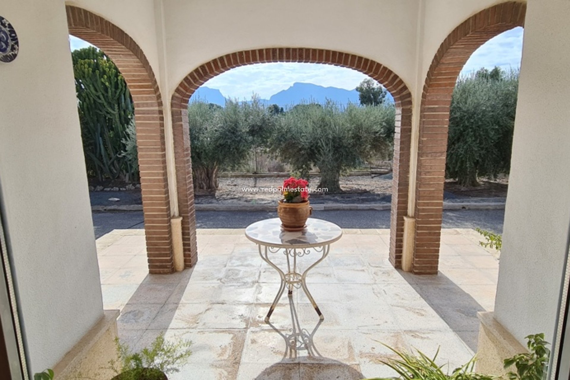 Resale - Villa -
Orihuela - Inland