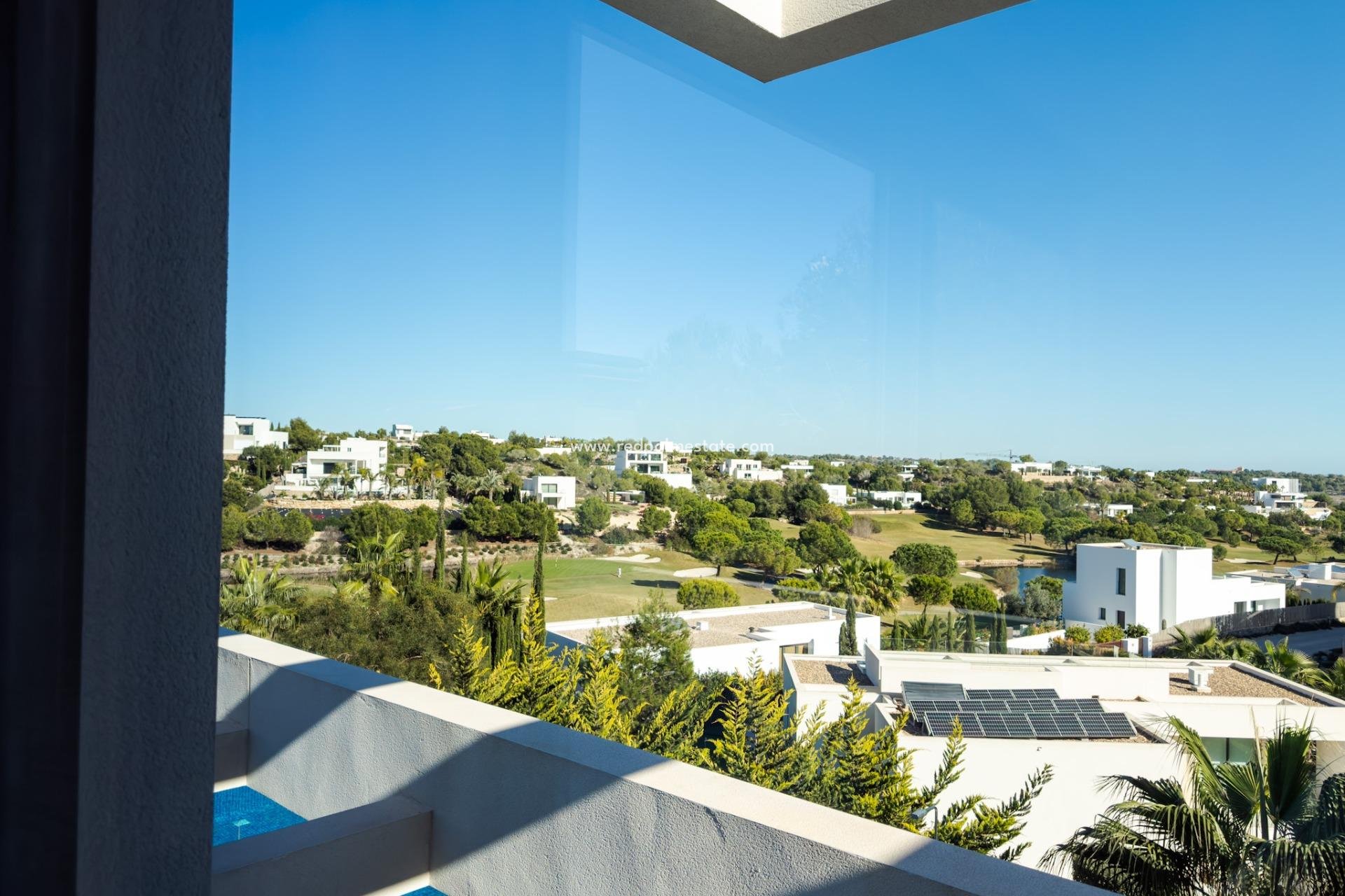 Resale - Villa -
Orihuela - Las Colinas Golf