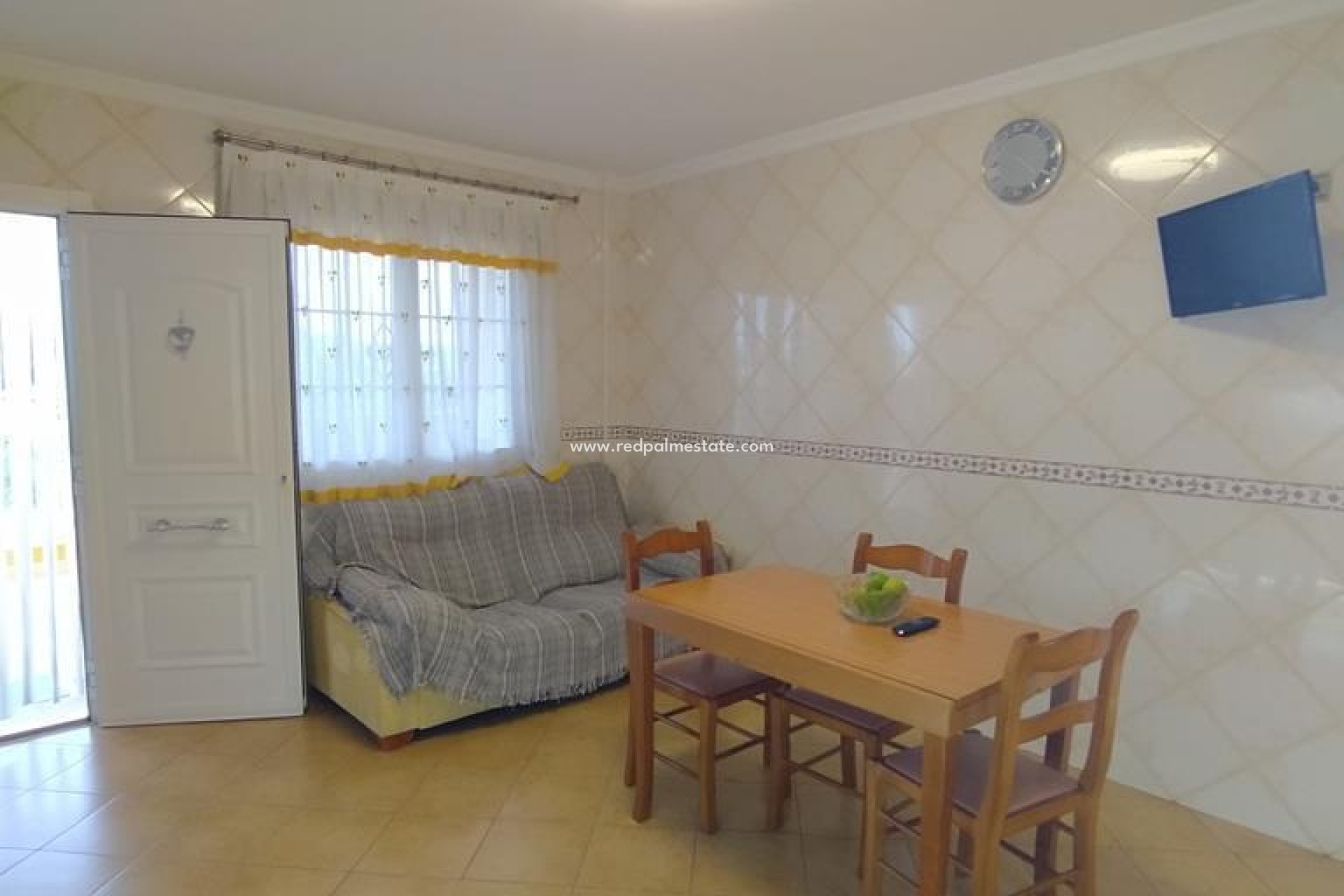 Resale - Villa -
Orihuela - LOS DESEMPARADOS